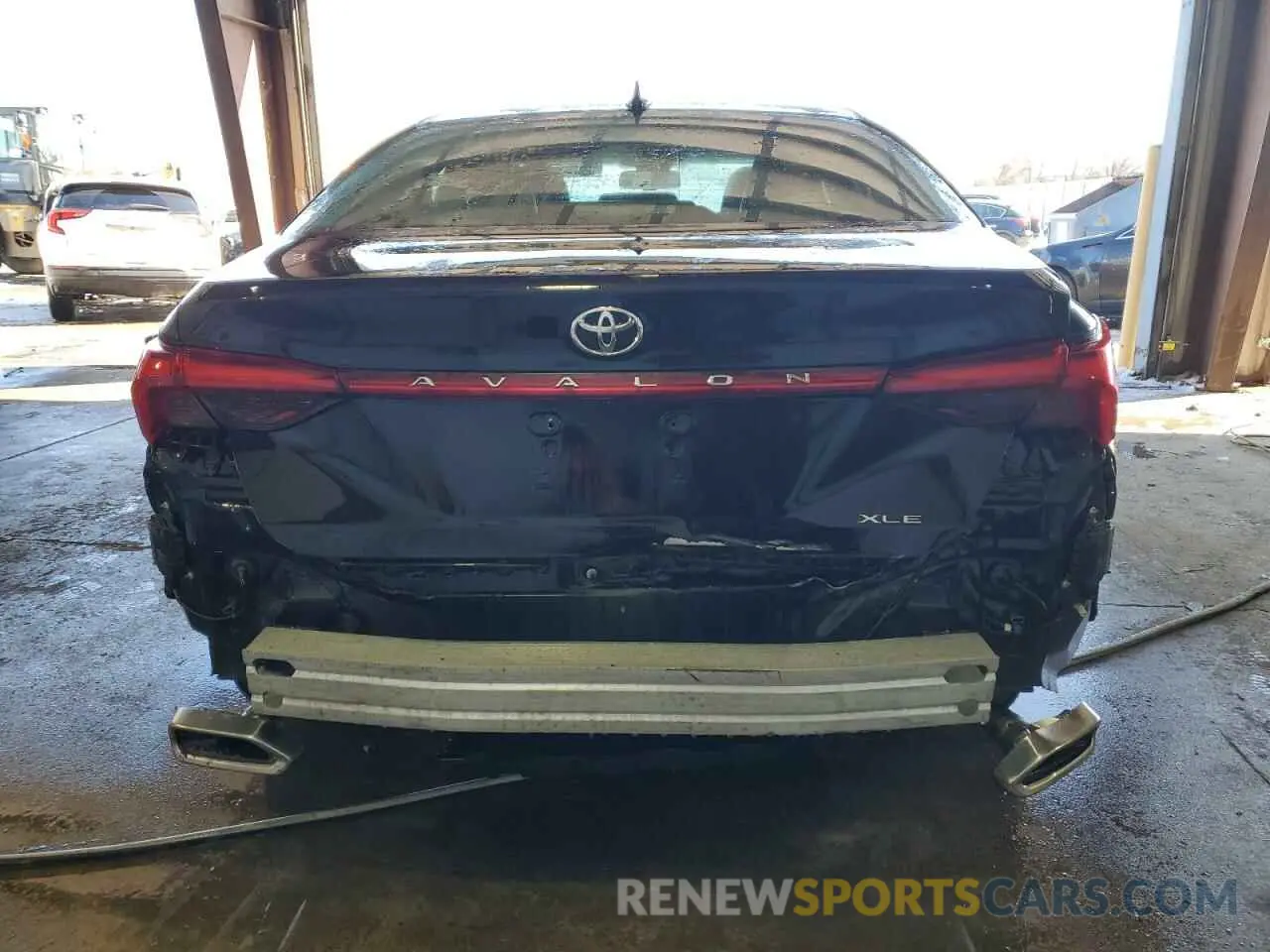 6 Photograph of a damaged car 4T1JZ1FBXNU074322 TOYOTA AVALON 2022