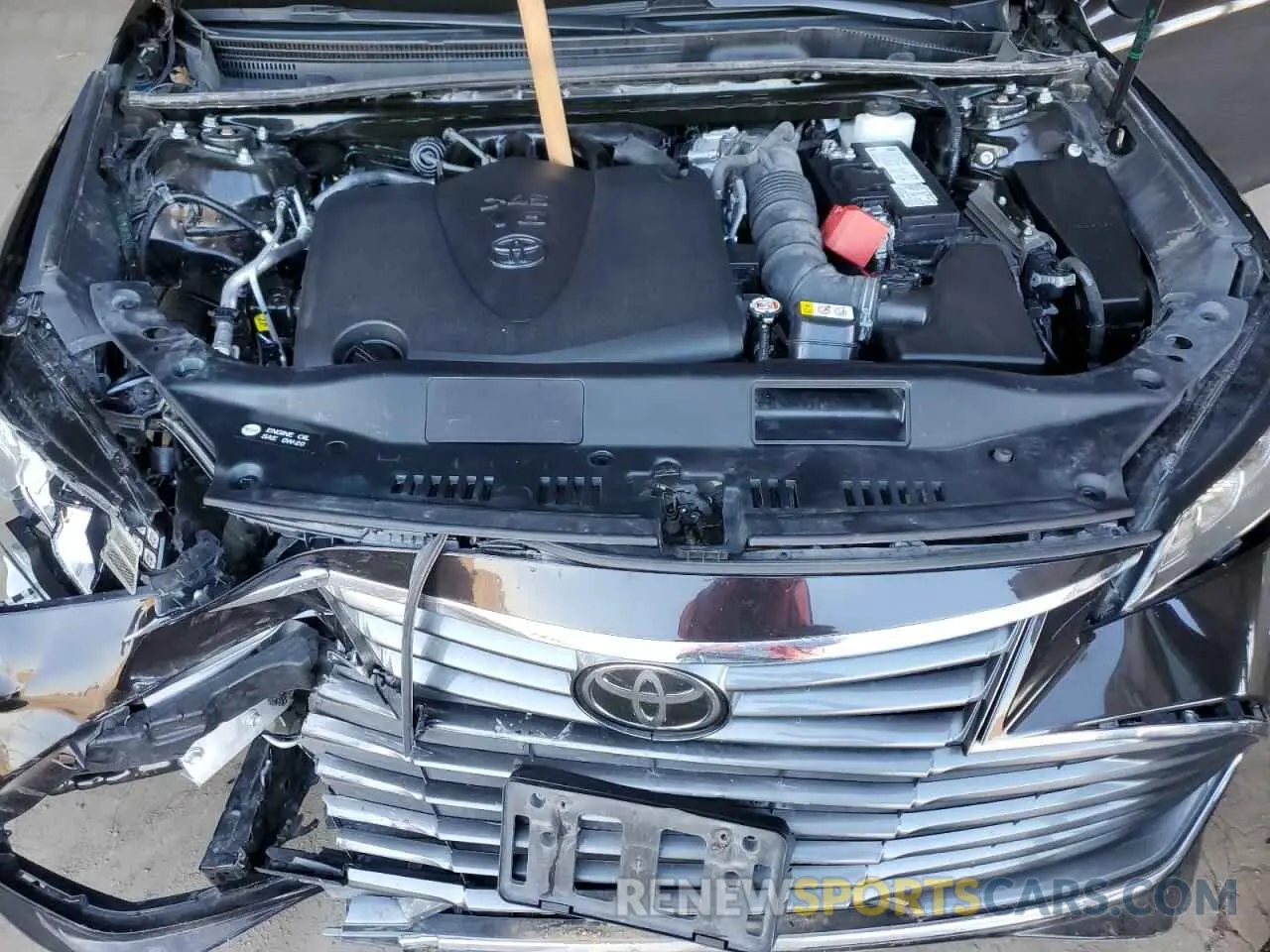 11 Photograph of a damaged car 4T1JZ1FBXNU074689 TOYOTA AVALON 2022