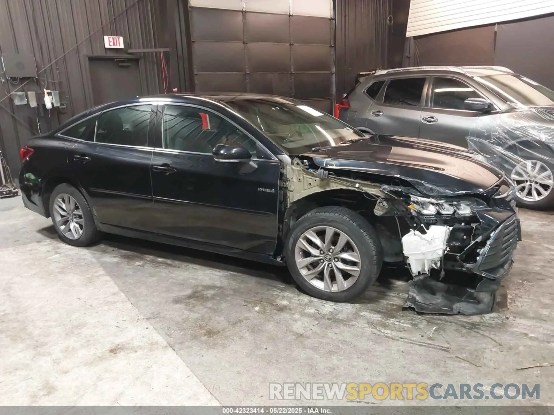 6 Photograph of a damaged car 4T1B21FB0KU008639 TOYOTA AVALON HYBRID 2019
