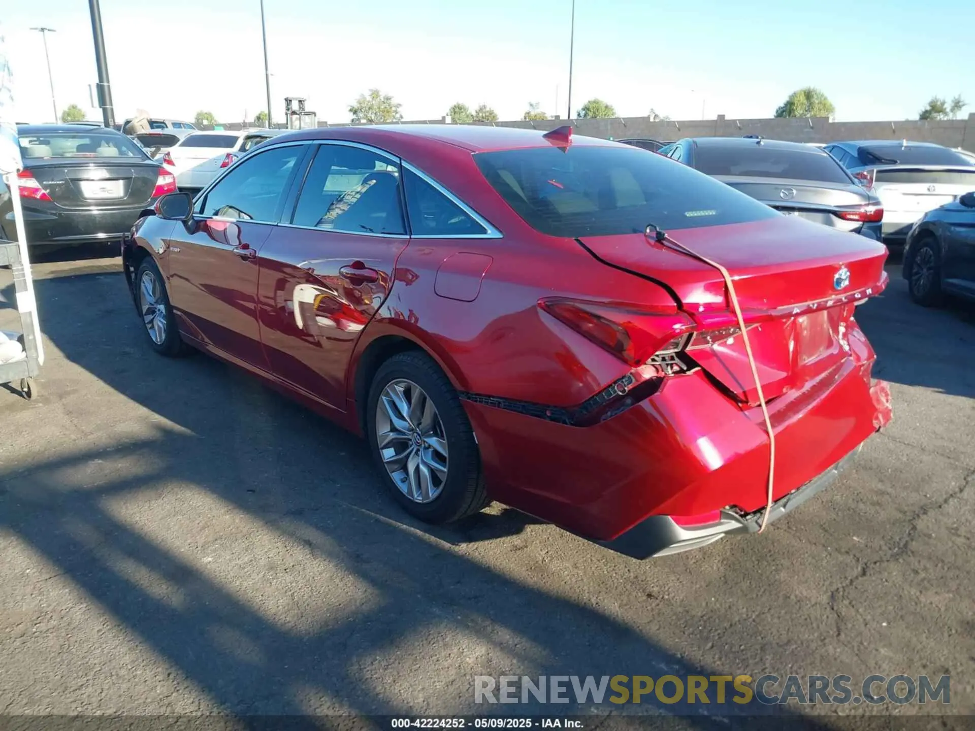 14 Photograph of a damaged car 4T1B21FB1KU004289 TOYOTA AVALON HYBRID 2019