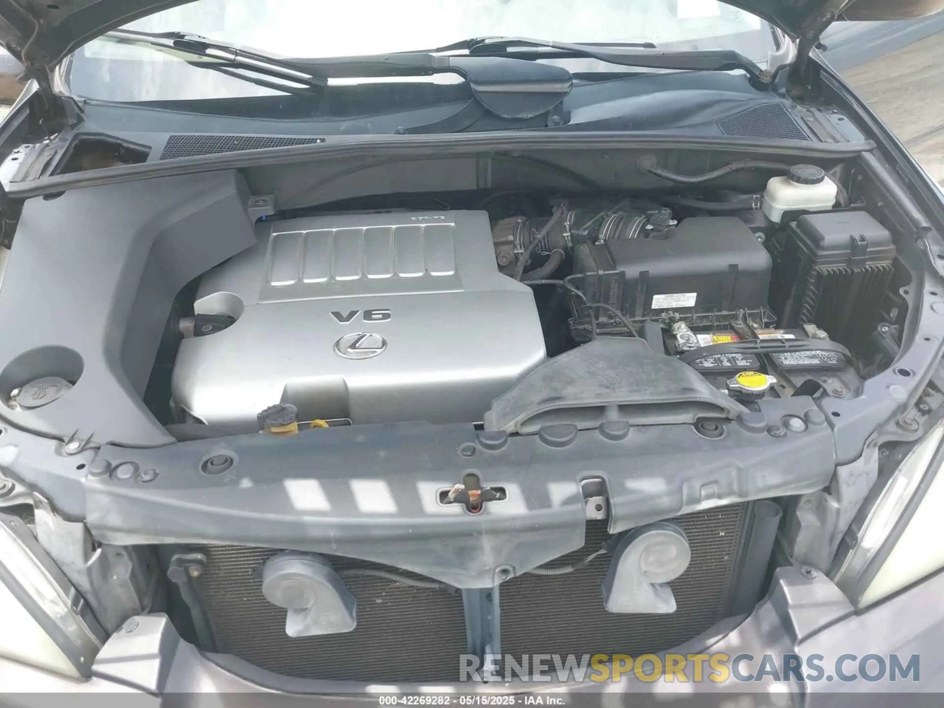 10 Photograph of a damaged car 4T1B21FB4KU003380 TOYOTA AVALON HYBRID 2019