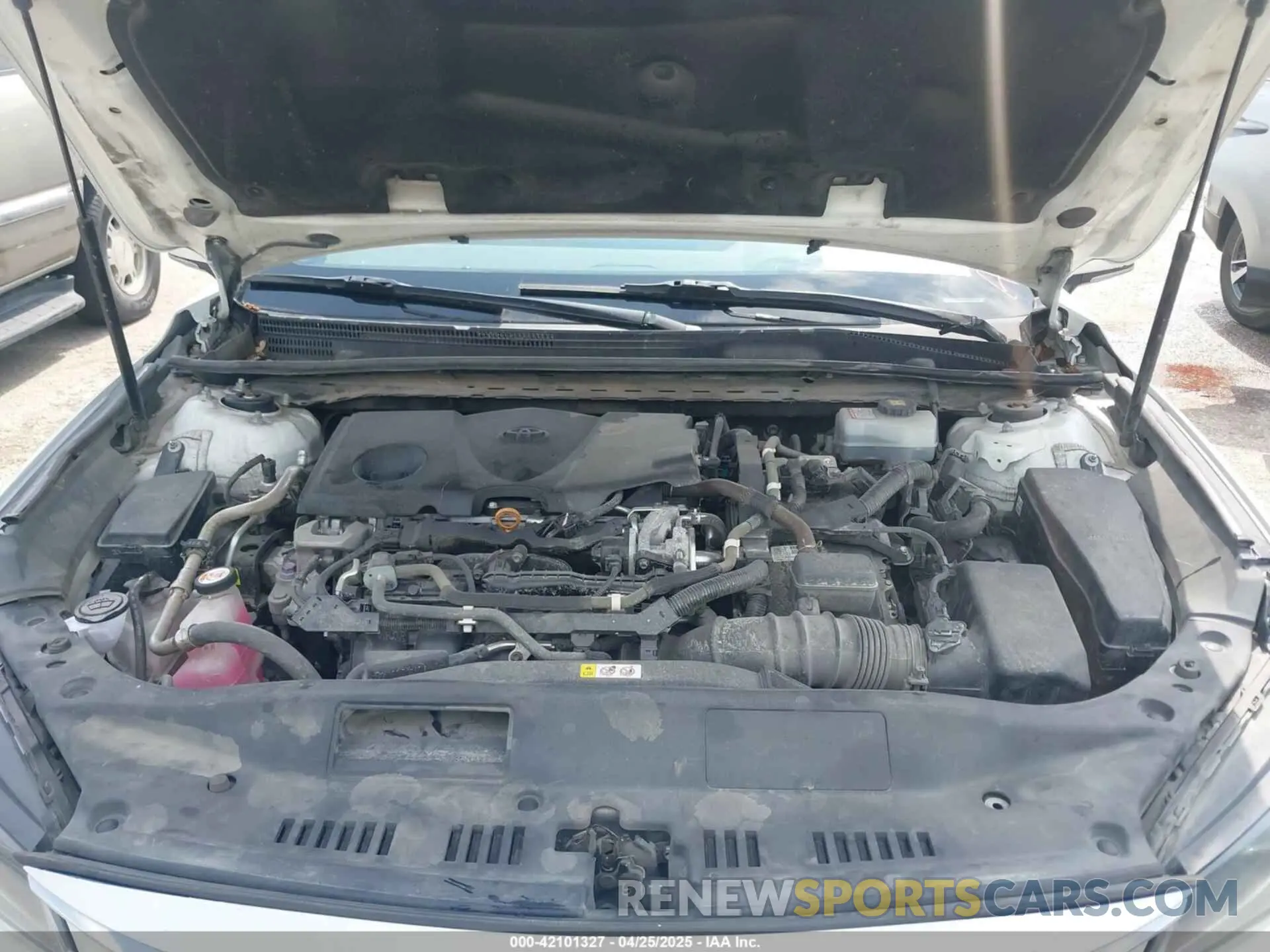 10 Photograph of a damaged car 4T1B21FB4KU008191 TOYOTA AVALON HYBRID 2019