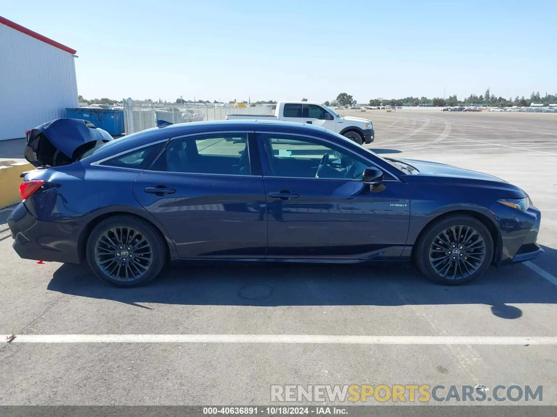 13 Photograph of a damaged car 4T1B21FB5KU008815 TOYOTA AVALON HYBRID 2019