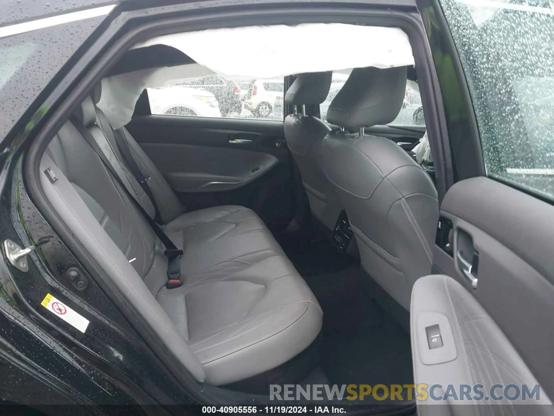 8 Photograph of a damaged car 4T1B21FB7KU003499 TOYOTA AVALON HYBRID 2019
