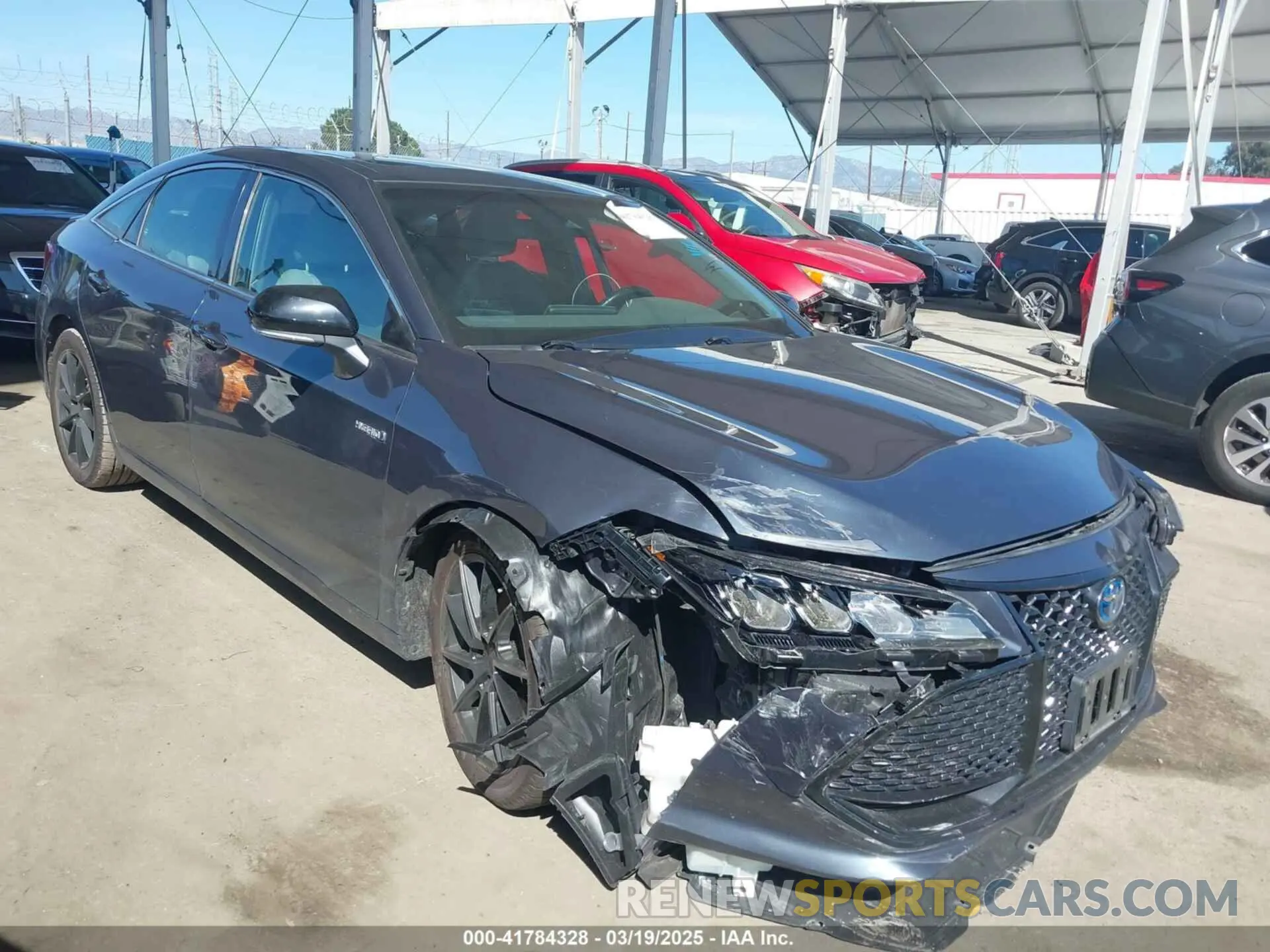 1 Photograph of a damaged car 4T1B21FB9KU004539 TOYOTA AVALON HYBRID 2019