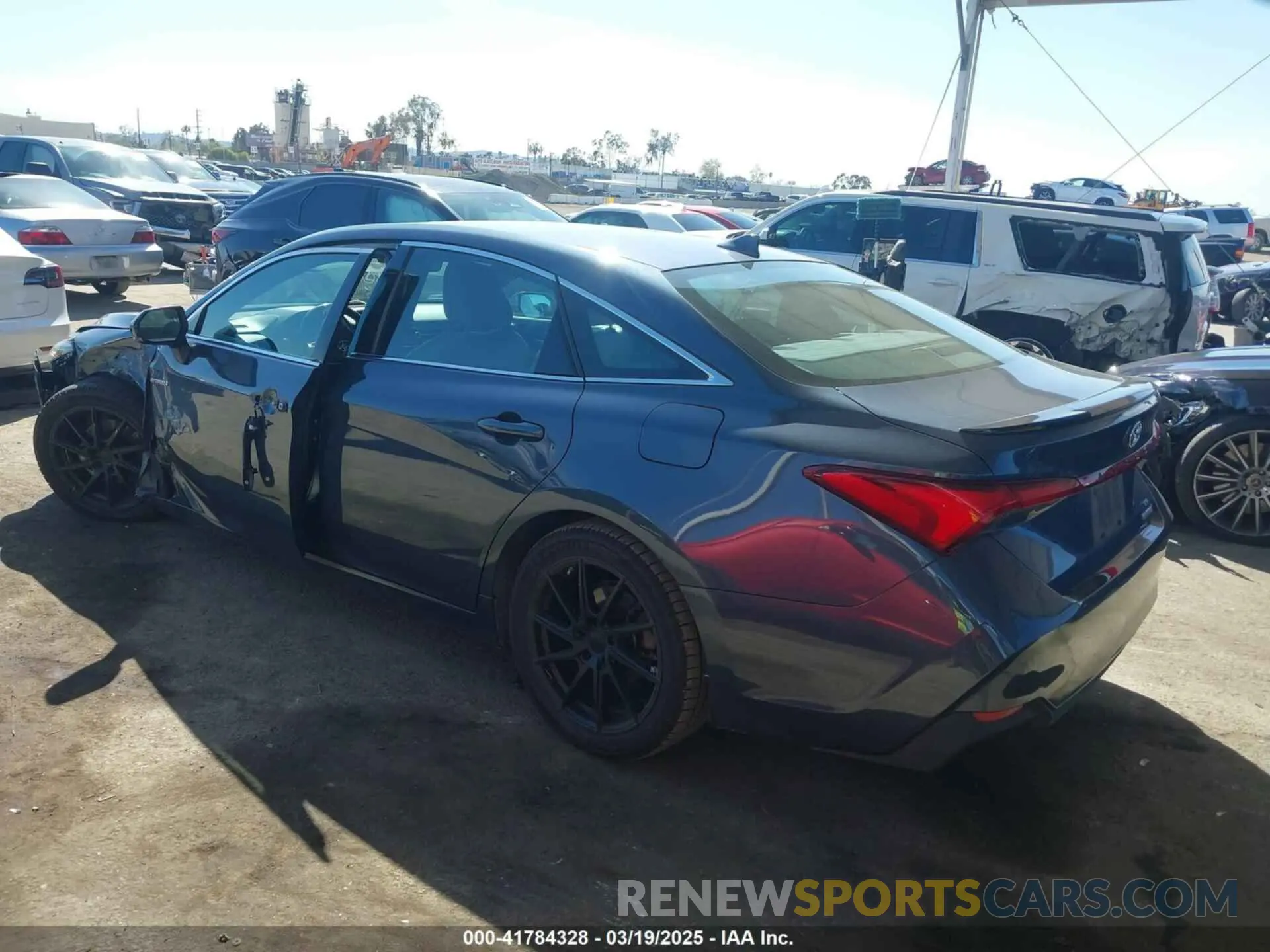 3 Photograph of a damaged car 4T1B21FB9KU004539 TOYOTA AVALON HYBRID 2019