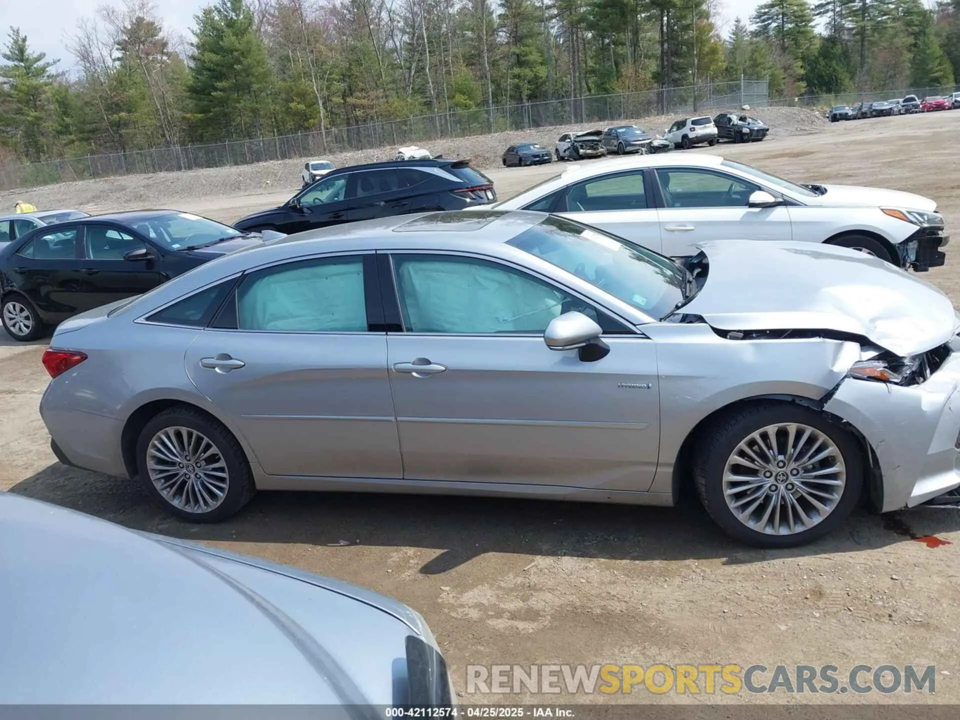 13 Photograph of a damaged car 4T1B21FB9KU007974 TOYOTA AVALON HYBRID 2019