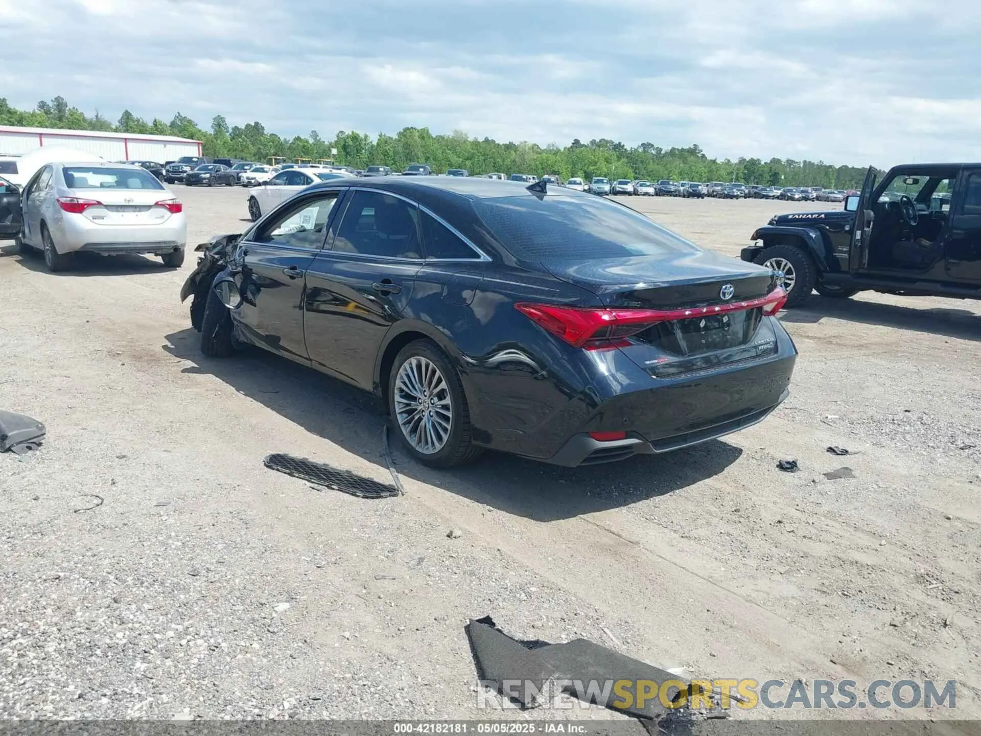 3 Photograph of a damaged car 4T1D21FB4LU019914 TOYOTA AVALON HYBRID 2020
