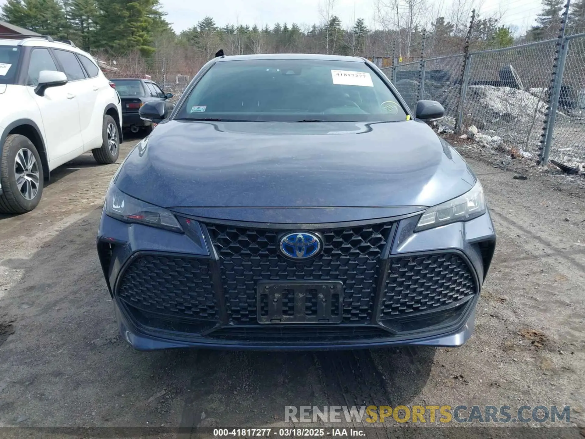 12 Photograph of a damaged car 4T1E21FB0LU014522 TOYOTA AVALON HYBRID 2020