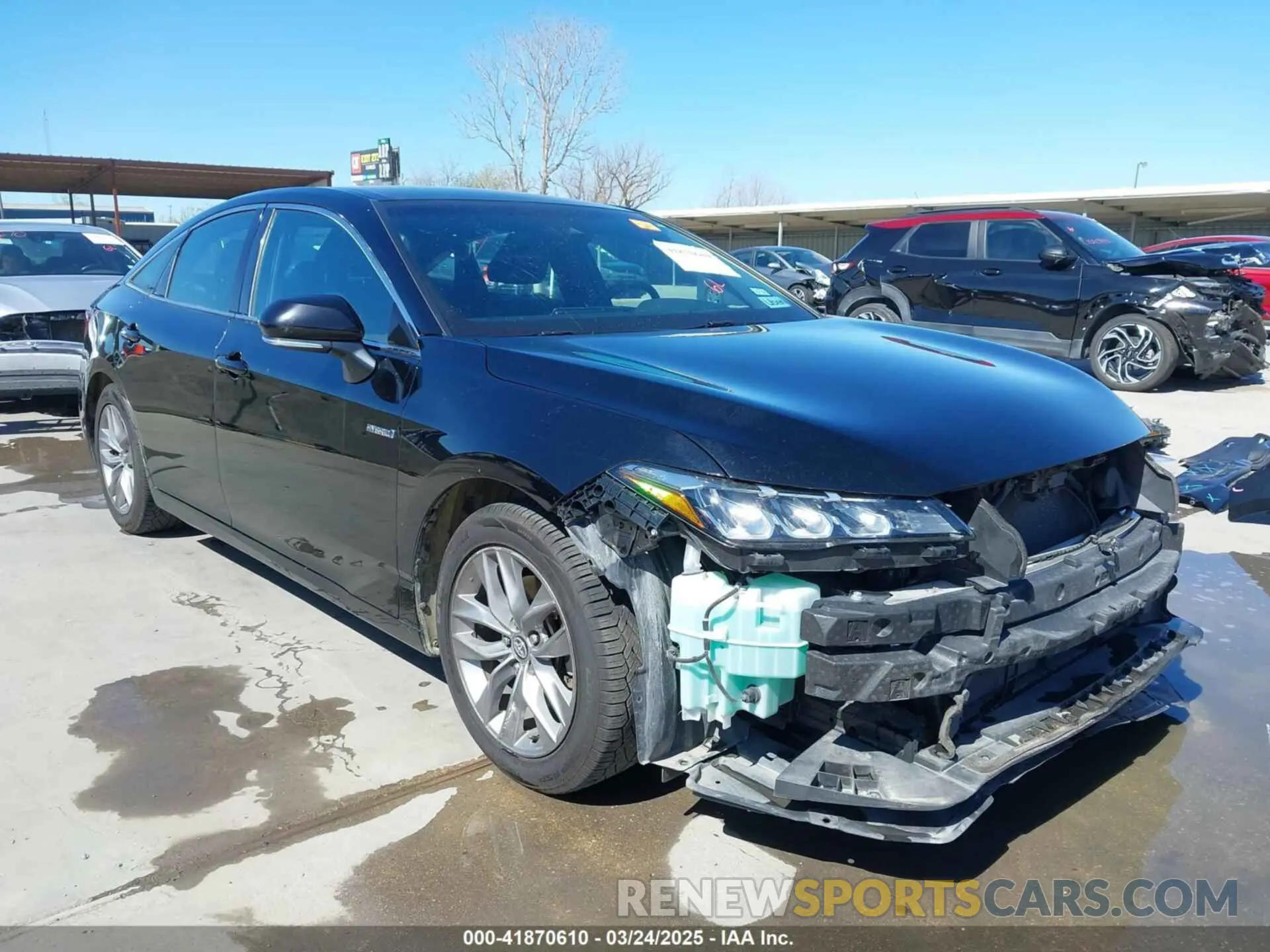 1 Photograph of a damaged car 4T1J21FB8LU016002 TOYOTA AVALON HYBRID 2020