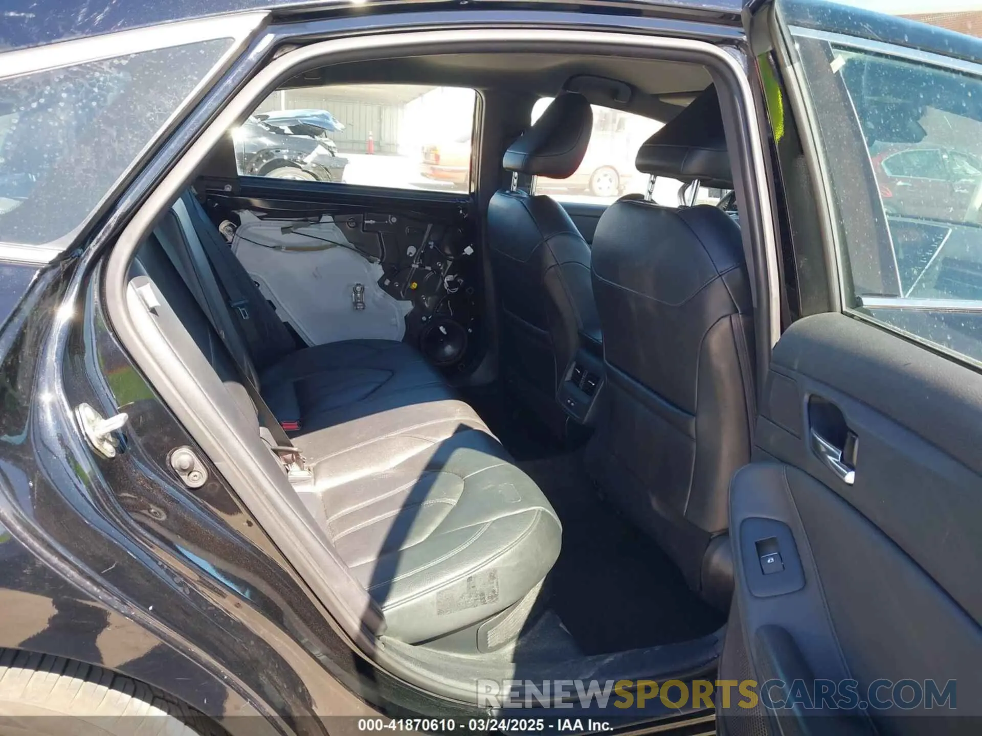 8 Photograph of a damaged car 4T1J21FB8LU016002 TOYOTA AVALON HYBRID 2020