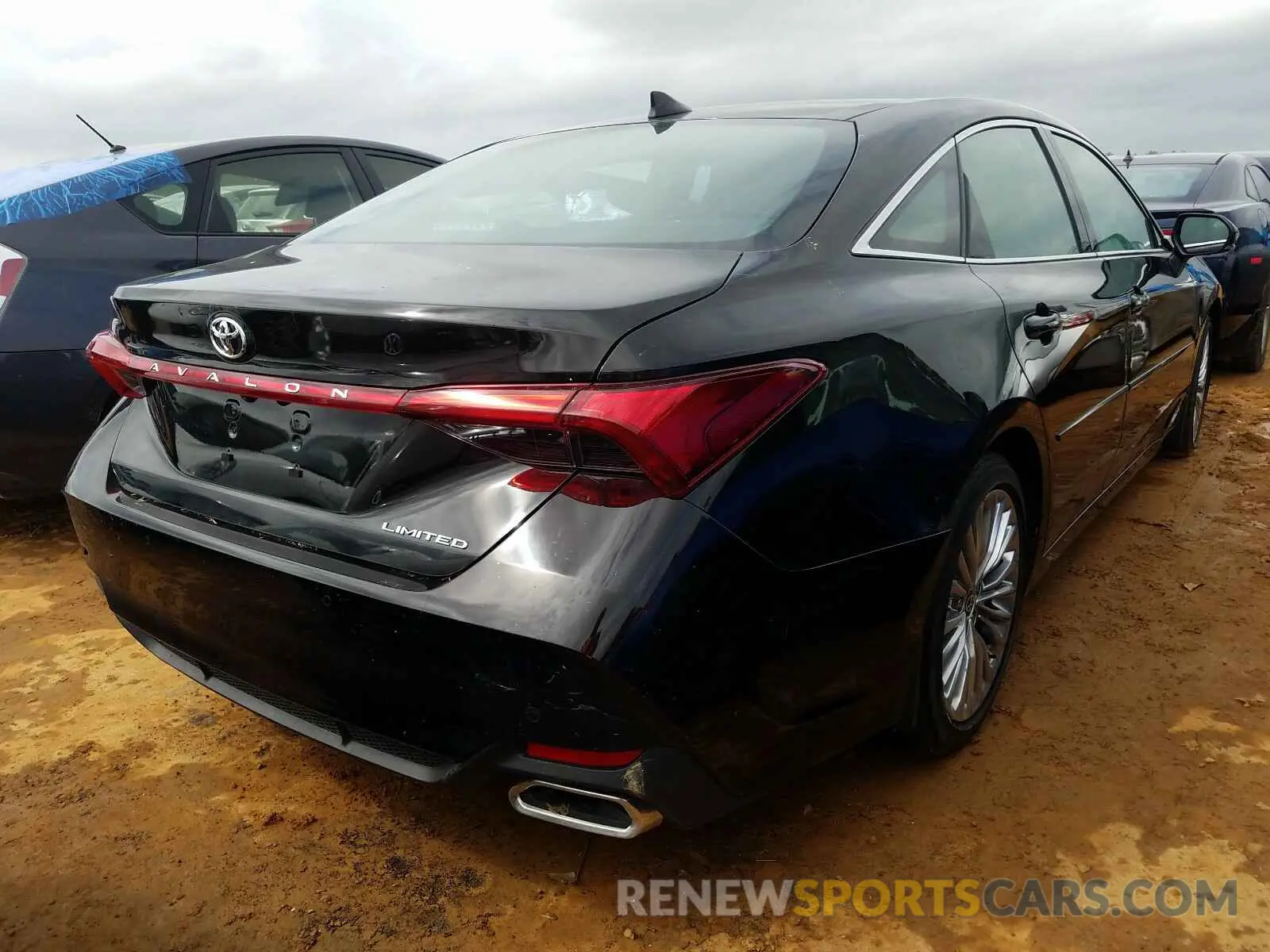 4 Photograph of a damaged car 4T1DZ1FB9LU052919 TOYOTA AVALON LIM 2020