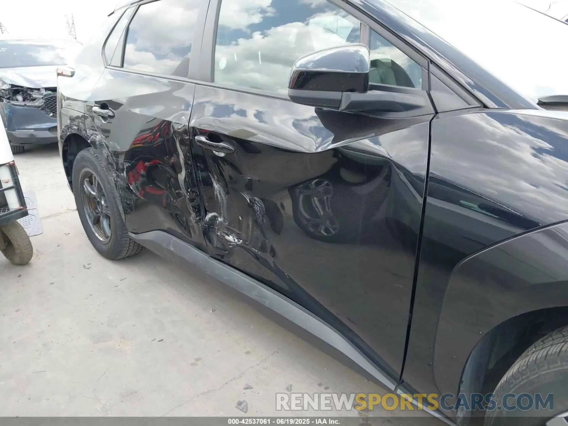 6 Photograph of a damaged car JTMABACA0PA022187 TOYOTA BZ4X 2023