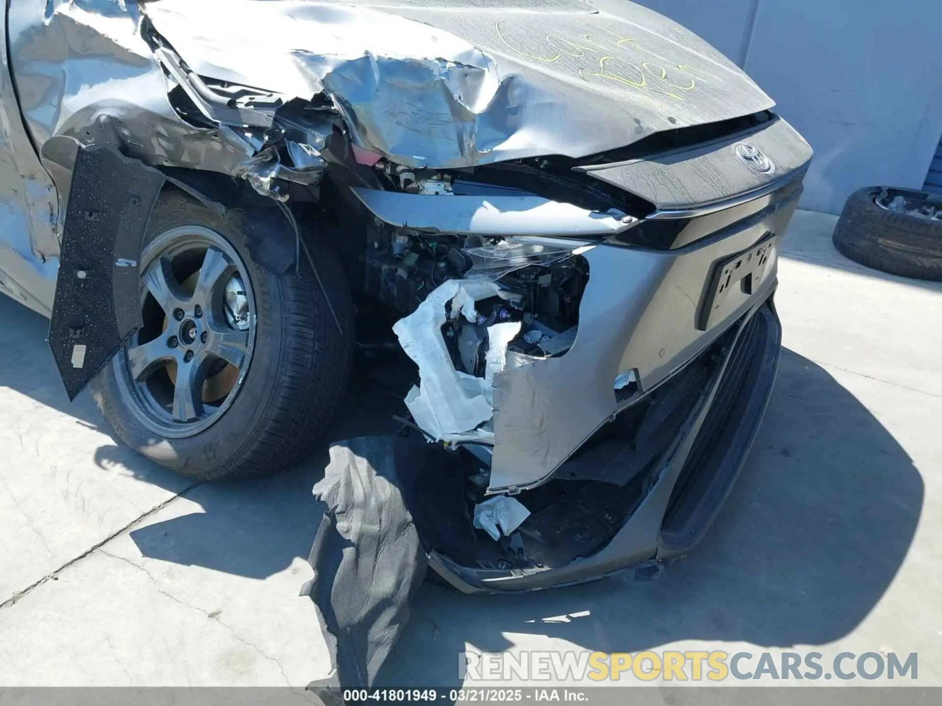 19 Photograph of a damaged car JTMAAAAA4RA042628 TOYOTA BZ4X 2024