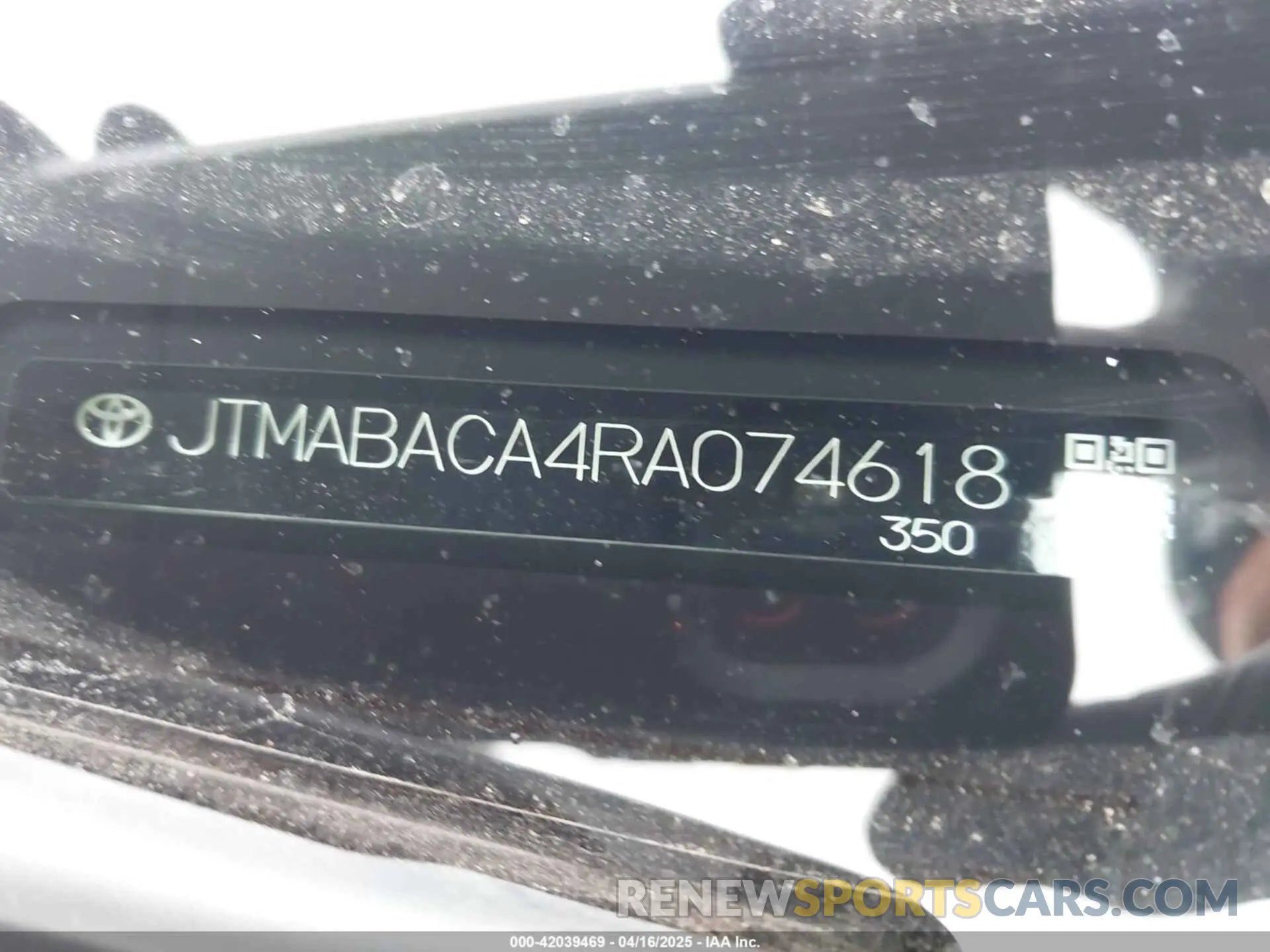 19 Photograph of a damaged car JTMABACA4RA074618 TOYOTA BZ4X 2024