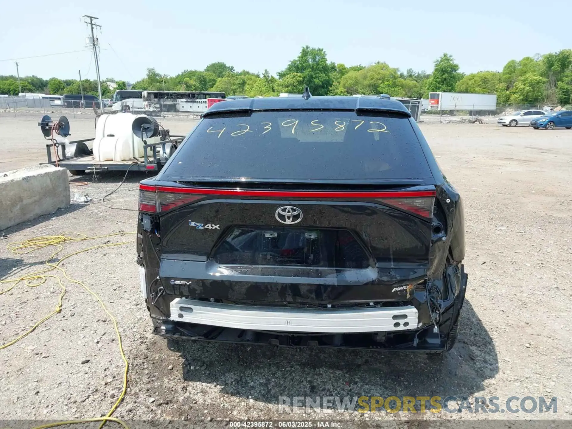 17 Photograph of a damaged car JTMABACA7RA061457 TOYOTA BZ4X 2024