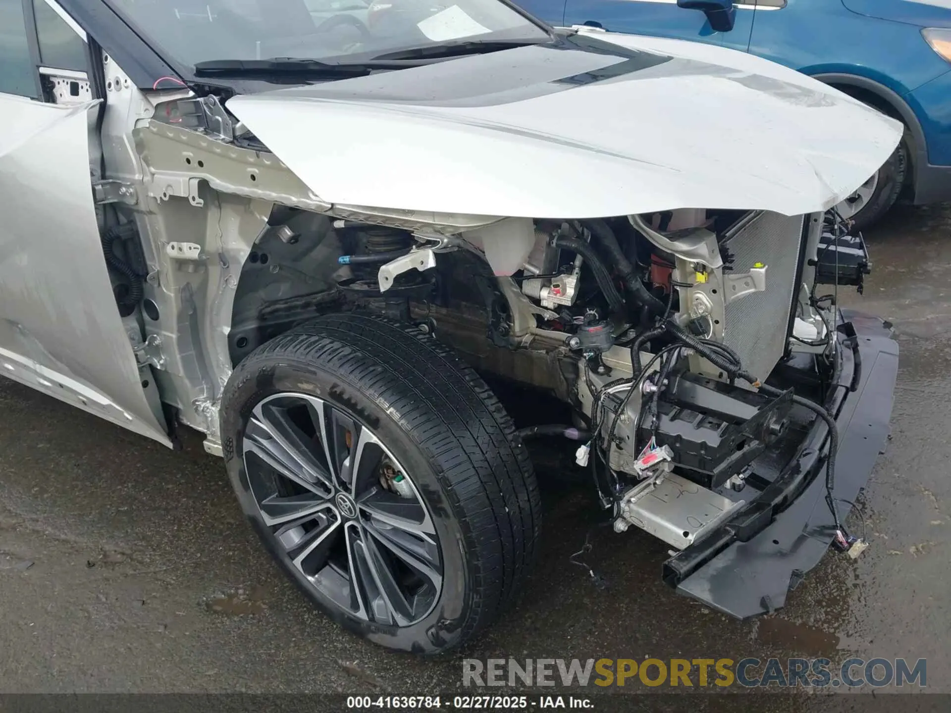 19 Photograph of a damaged car JTMABACA8RA052508 TOYOTA BZ4X 2024