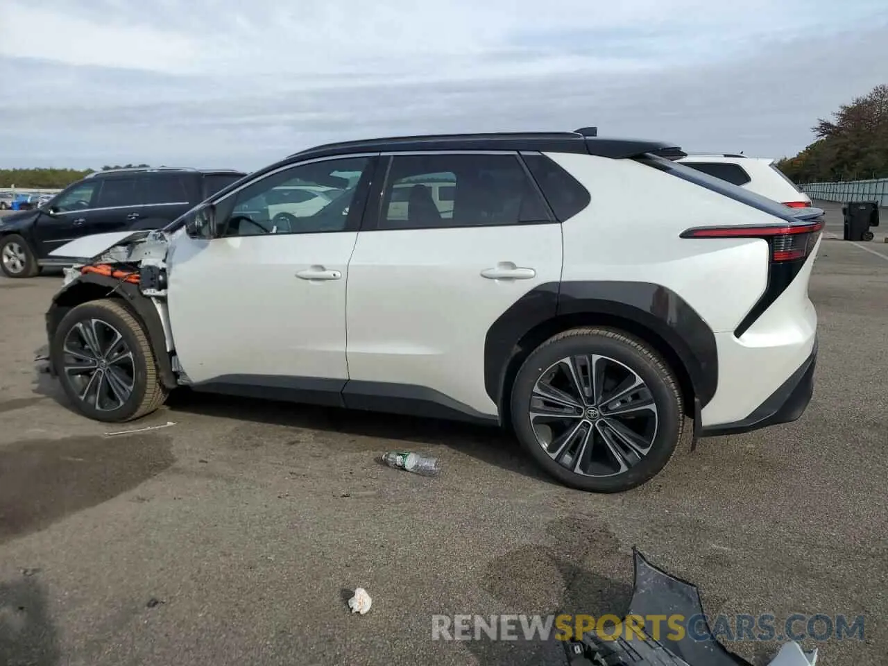 2 Photograph of a damaged car JTMABACA7PA014622 TOYOTA BZ4X XLE 2023