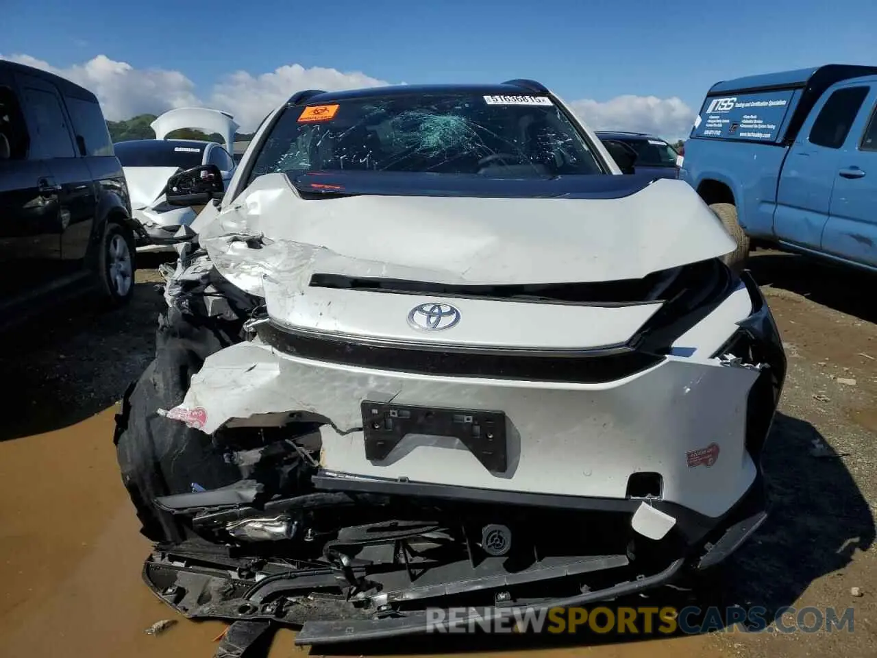 5 Photograph of a damaged car JTMAAAAAXRA037921 TOYOTA BZ4X XLE 2024