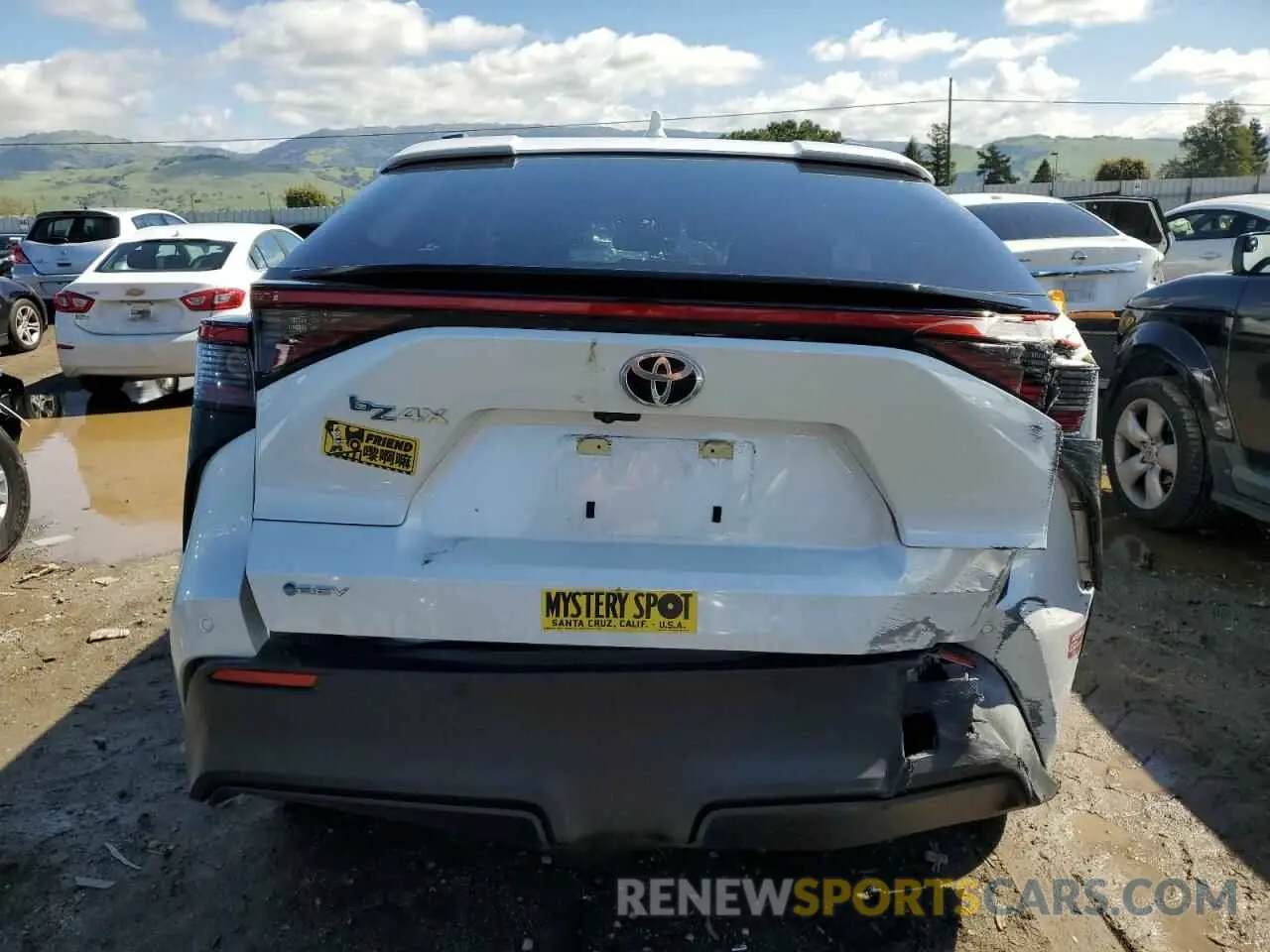 6 Photograph of a damaged car JTMAAAAAXRA037921 TOYOTA BZ4X XLE 2024