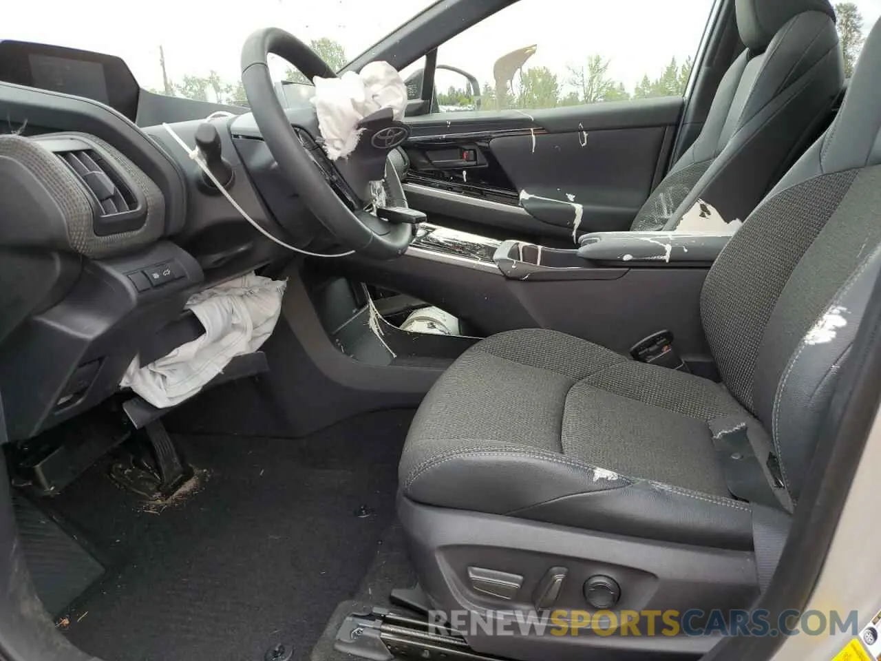 7 Photograph of a damaged car JTMABACA1RA086127 TOYOTA BZ4X XLE 2024