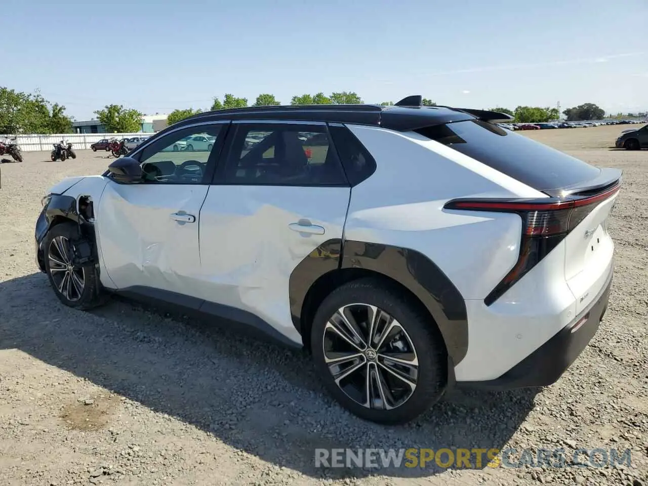 2 Photograph of a damaged car JTMABACAXRA055247 TOYOTA BZ4X XLE 2024