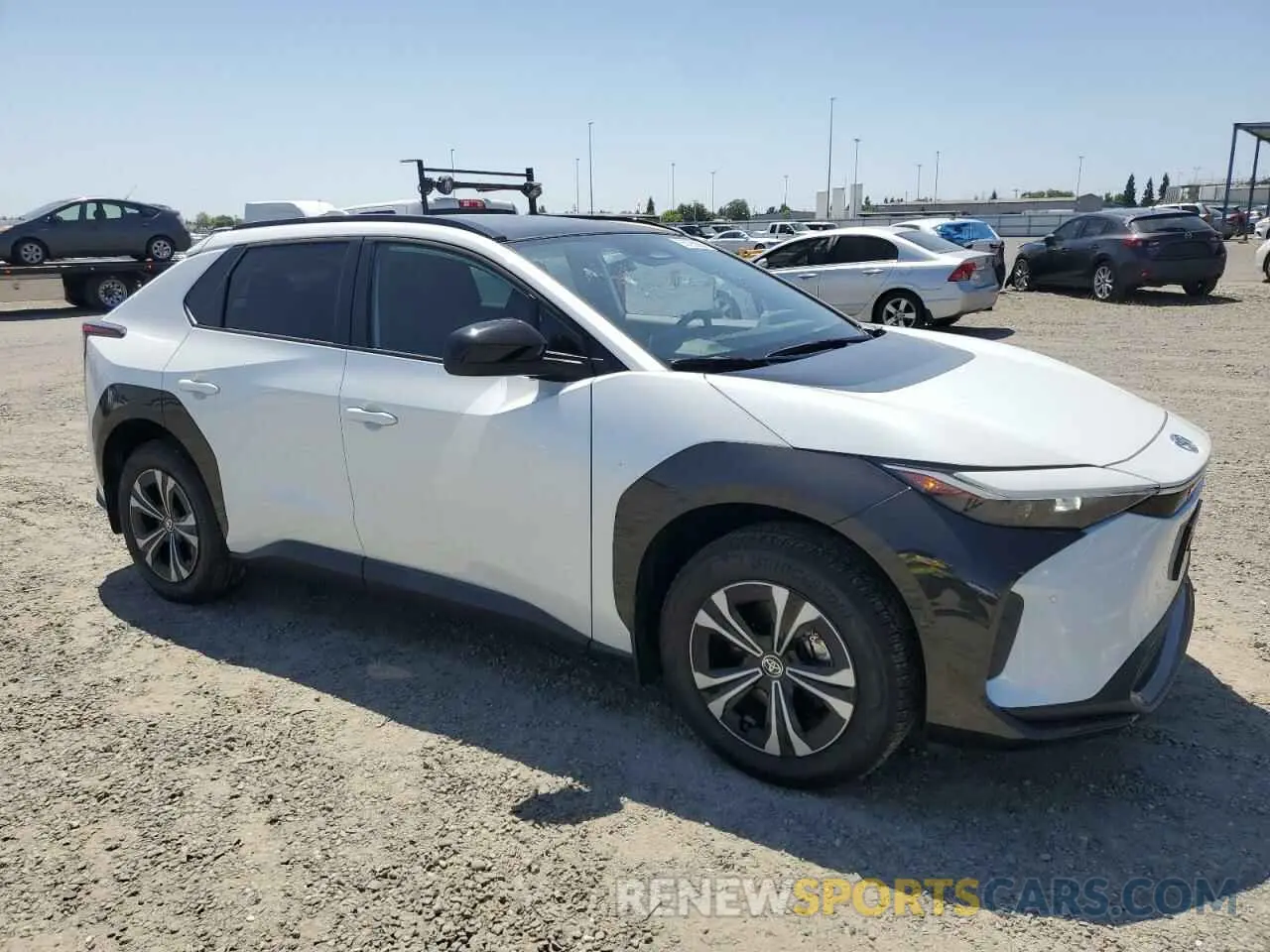 4 Photograph of a damaged car JTMAAAAA3SA056588 TOYOTA BZ4X XLE 2025