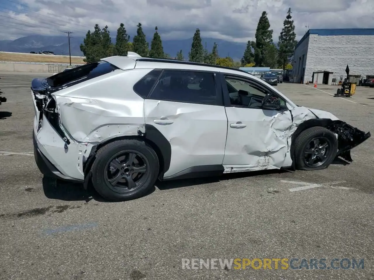3 Photograph of a damaged car JTMAAAAAXSA060251 TOYOTA BZ4X XLE 2025