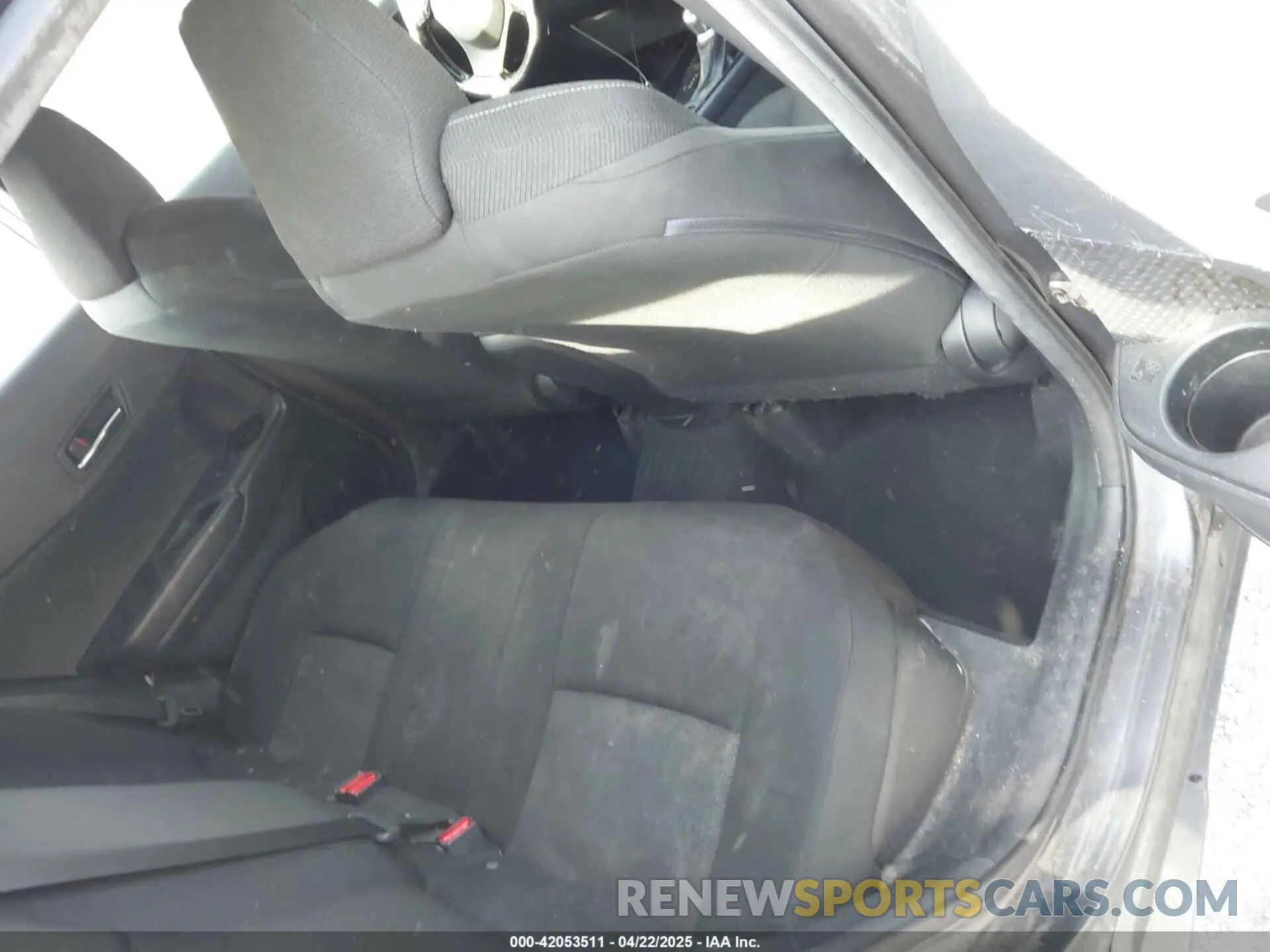 8 Photograph of a damaged car JTNKHMBX0K1013522 TOYOTA C-HR 2019
