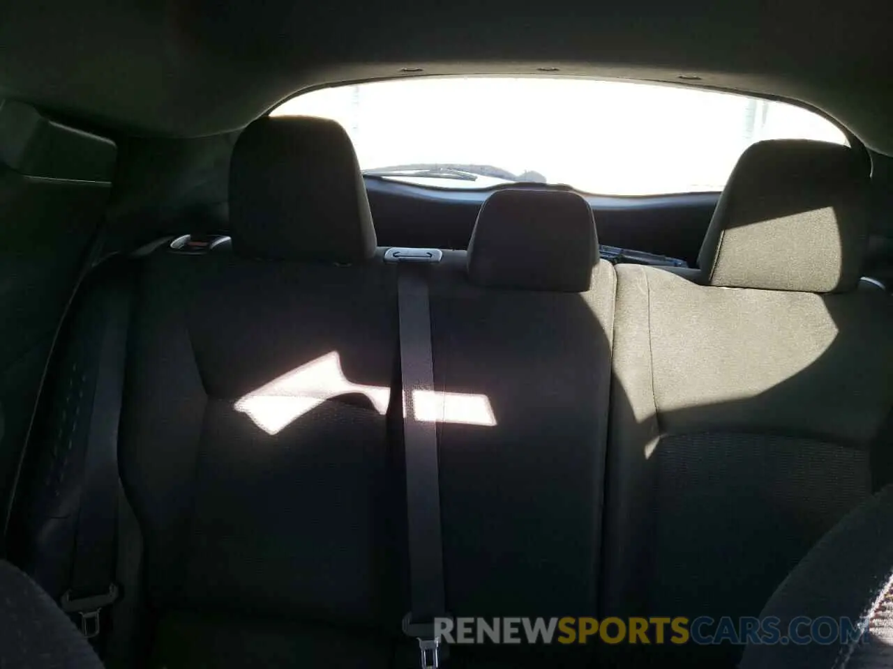 10 Photograph of a damaged car JTNKHMBX0K1014640 TOYOTA C-HR 2019