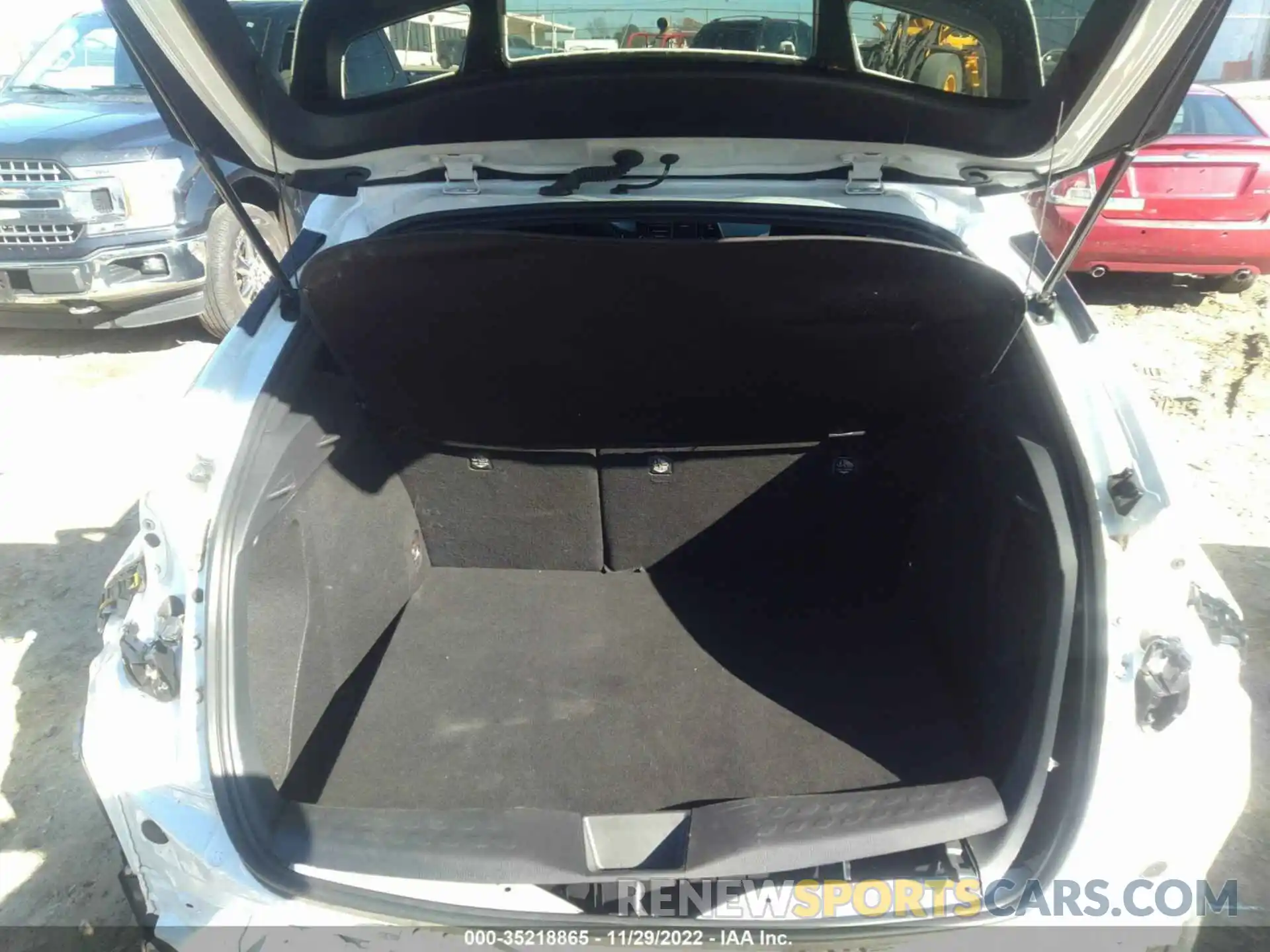 6 Photograph of a damaged car JTNKHMBX0K1016307 TOYOTA C-HR 2019