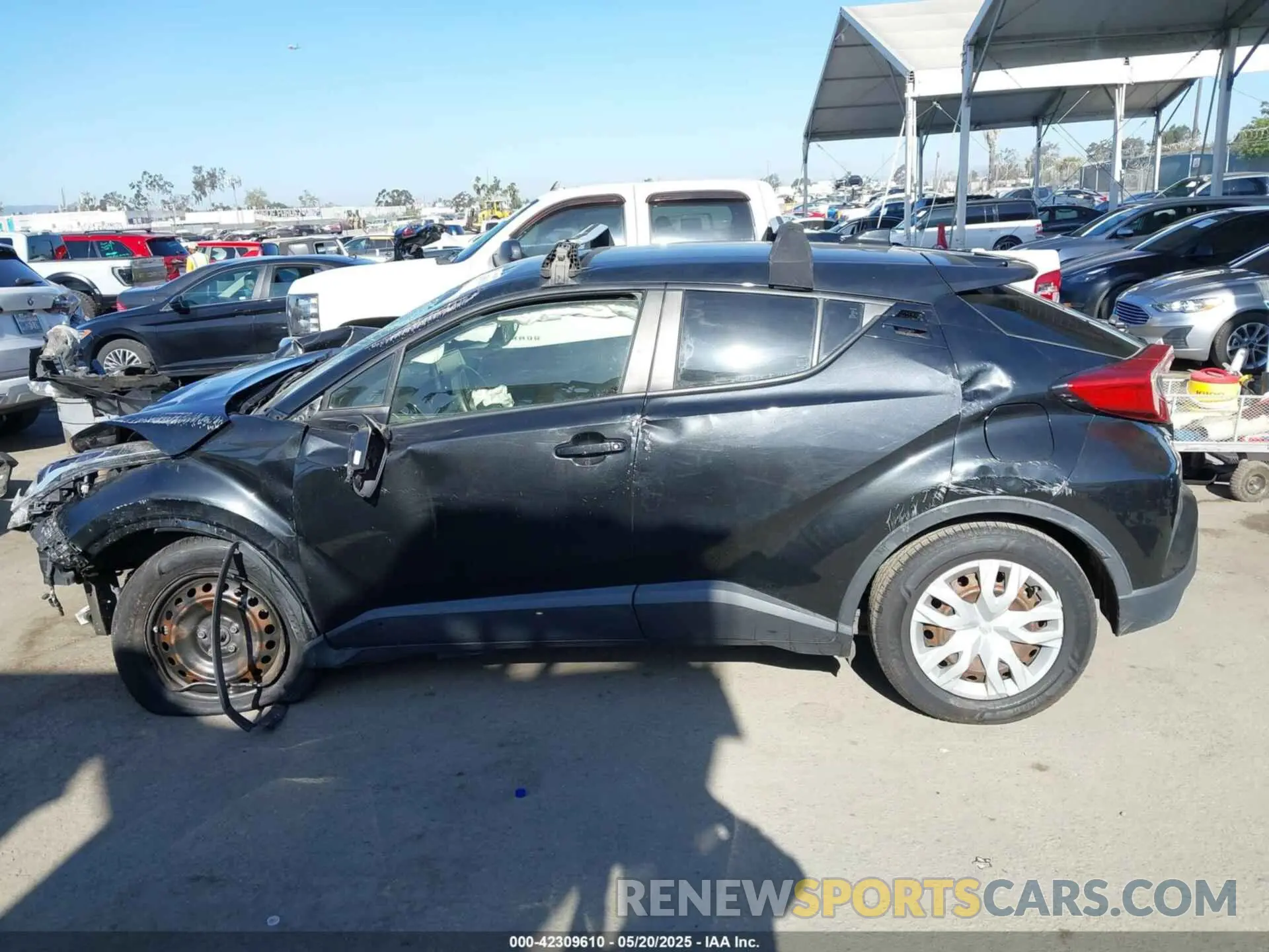 13 Photograph of a damaged car JTNKHMBX0K1016727 TOYOTA C-HR 2019