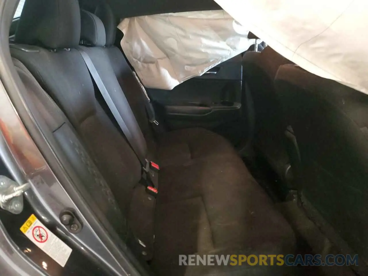 10 Photograph of a damaged car JTNKHMBX0K1025833 TOYOTA C-HR 2019