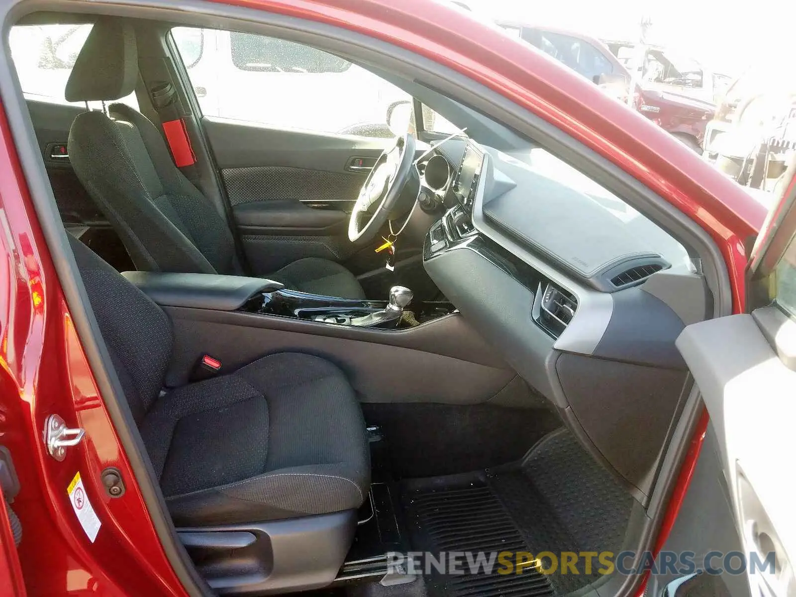 5 Photograph of a damaged car JTNKHMBX0K1030014 TOYOTA C-HR 2019