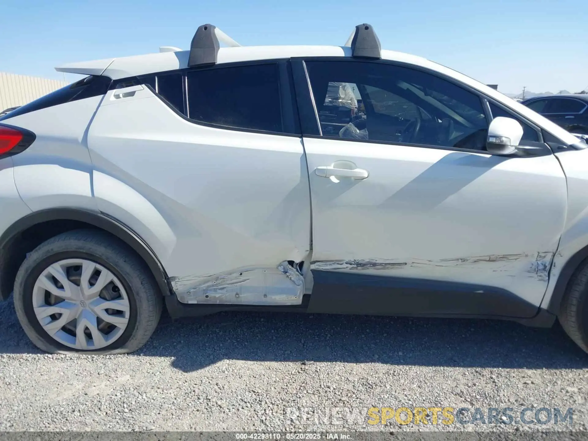6 Photograph of a damaged car JTNKHMBX0K1049131 TOYOTA C-HR 2019