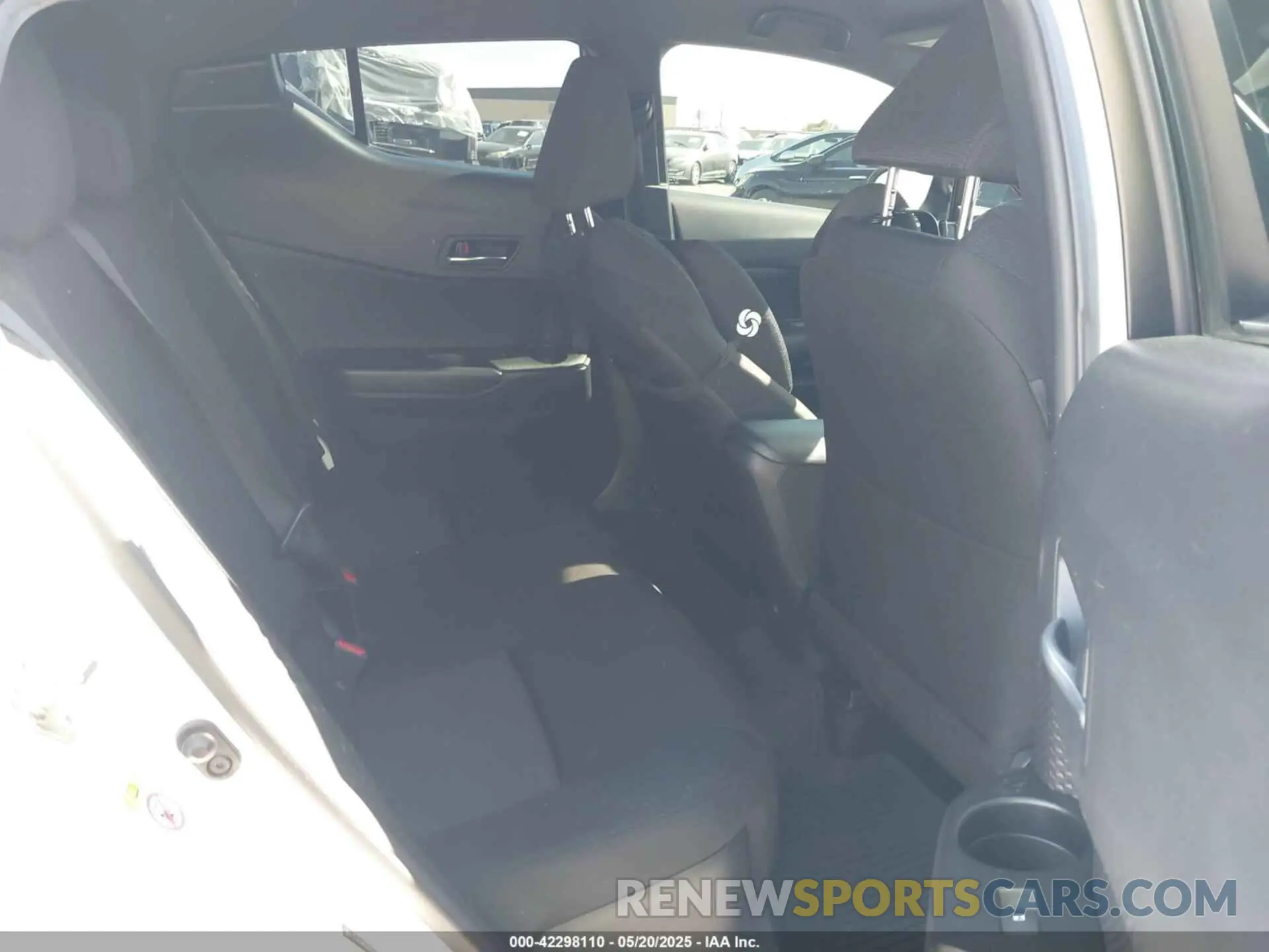 8 Photograph of a damaged car JTNKHMBX0K1049131 TOYOTA C-HR 2019