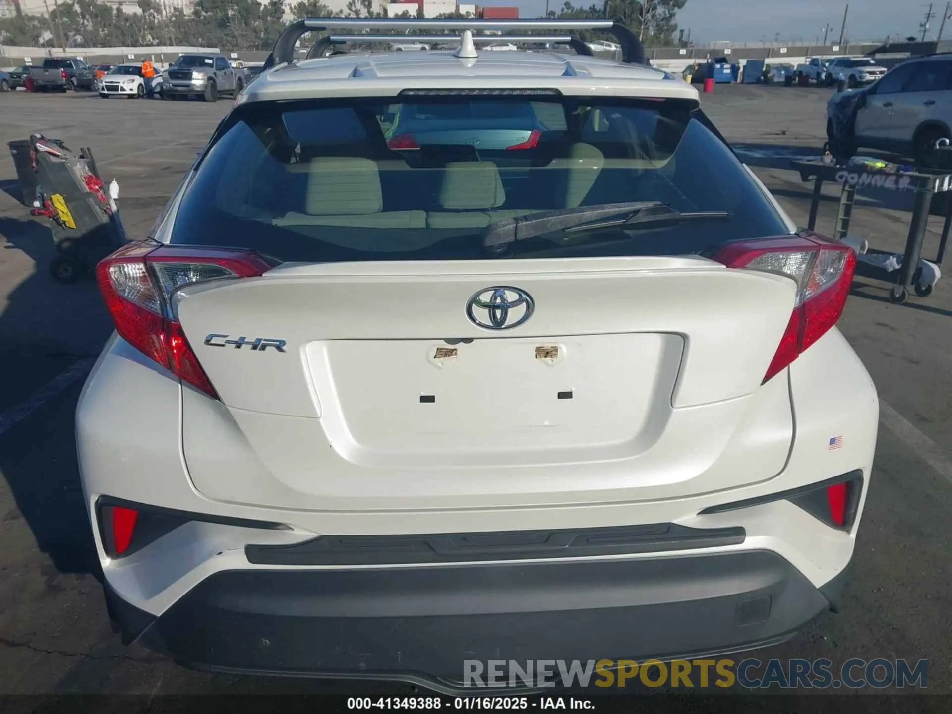 16 Photograph of a damaged car JTNKHMBX0K1053275 TOYOTA C-HR 2019