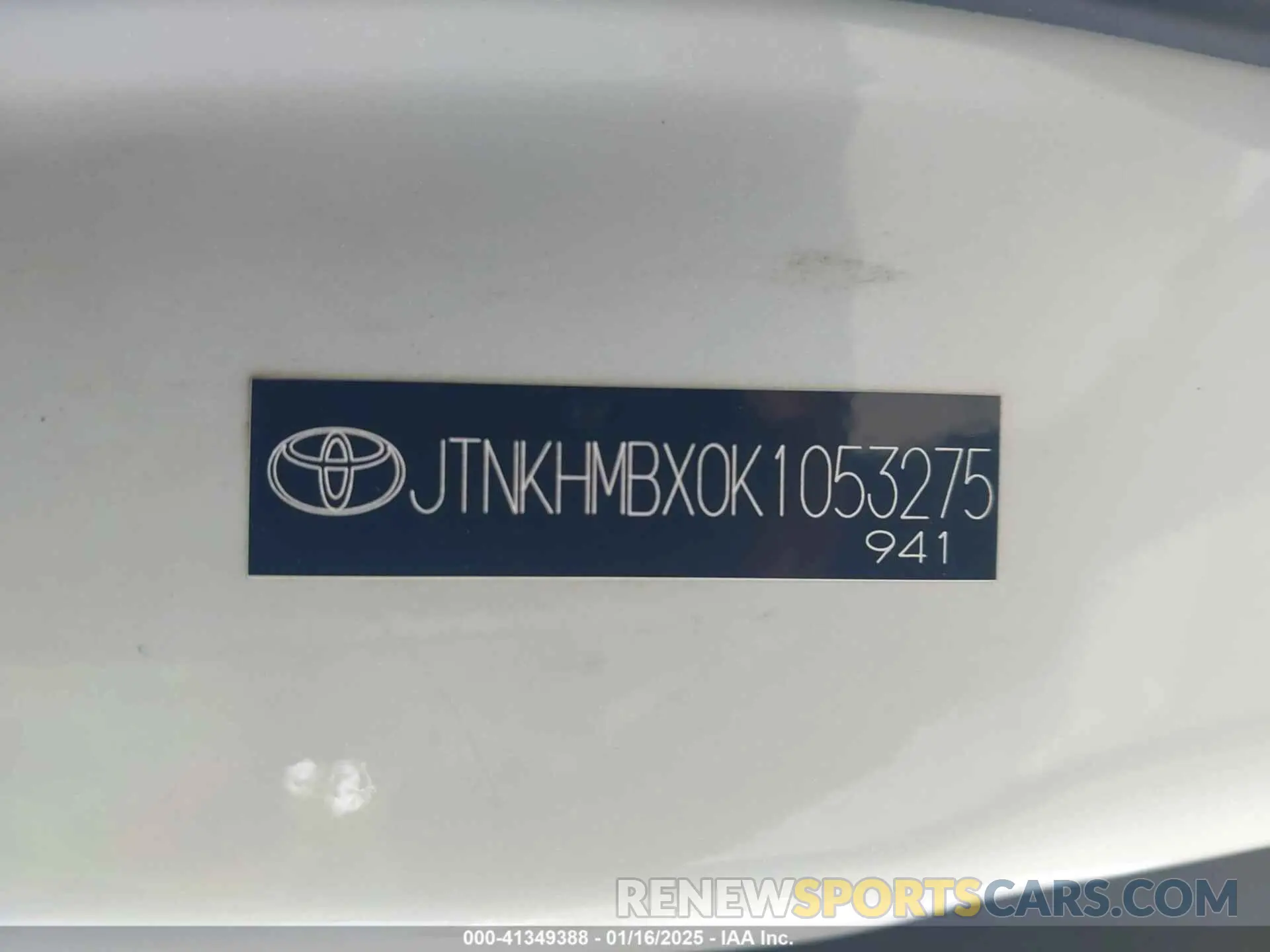 9 Photograph of a damaged car JTNKHMBX0K1053275 TOYOTA C-HR 2019