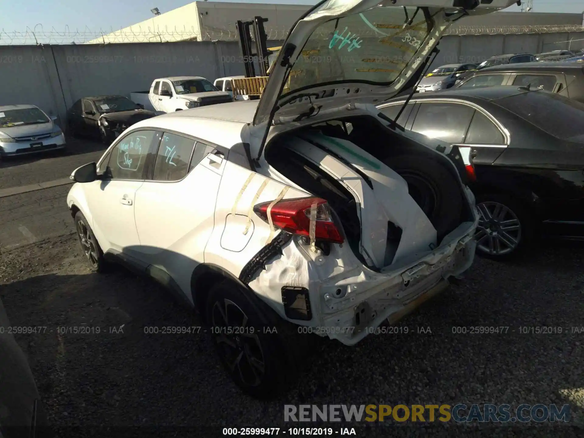 3 Photograph of a damaged car JTNKHMBX1K1016395 TOYOTA C-HR 2019