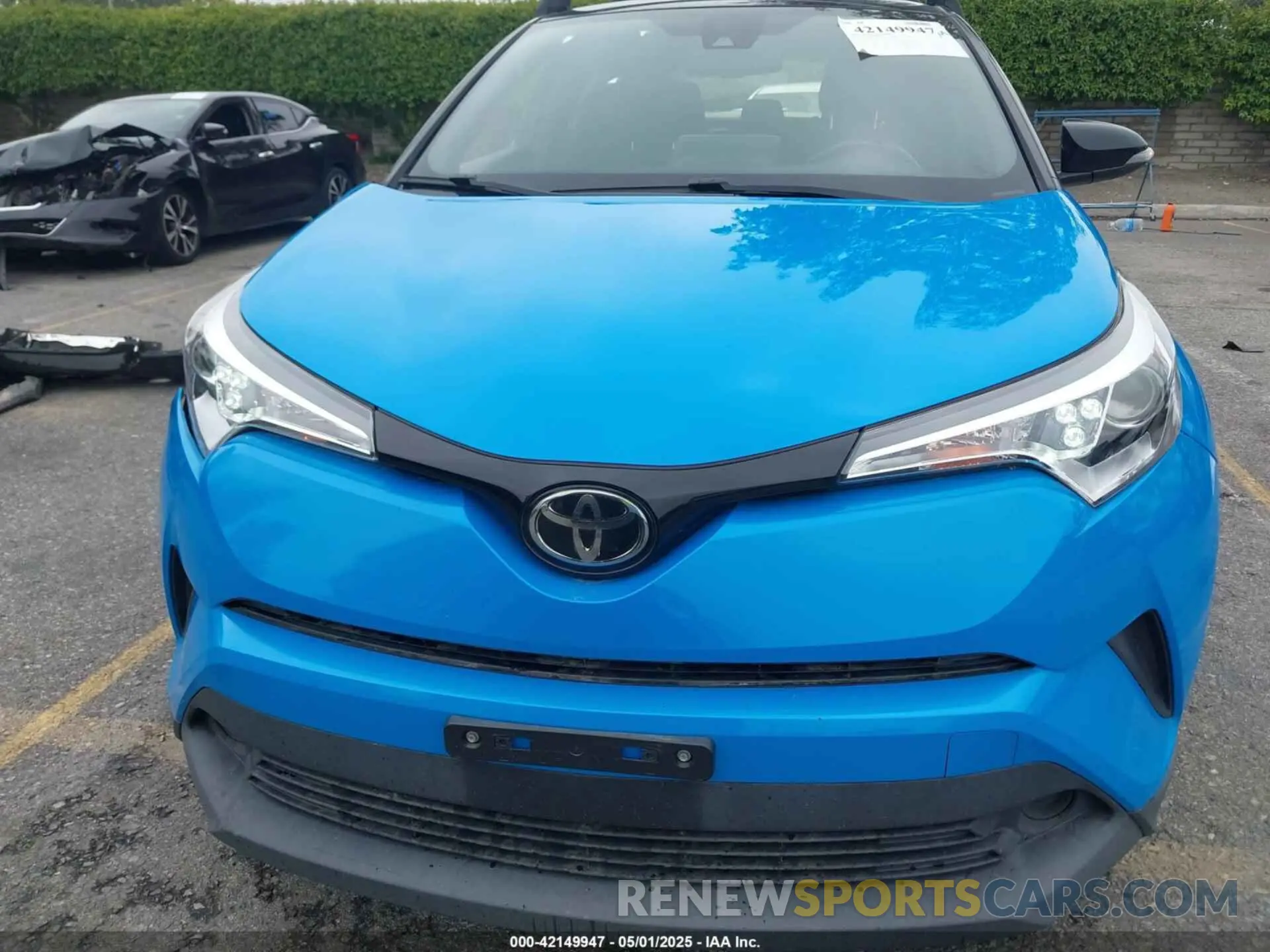 12 Photograph of a damaged car JTNKHMBX1K1031351 TOYOTA C-HR 2019