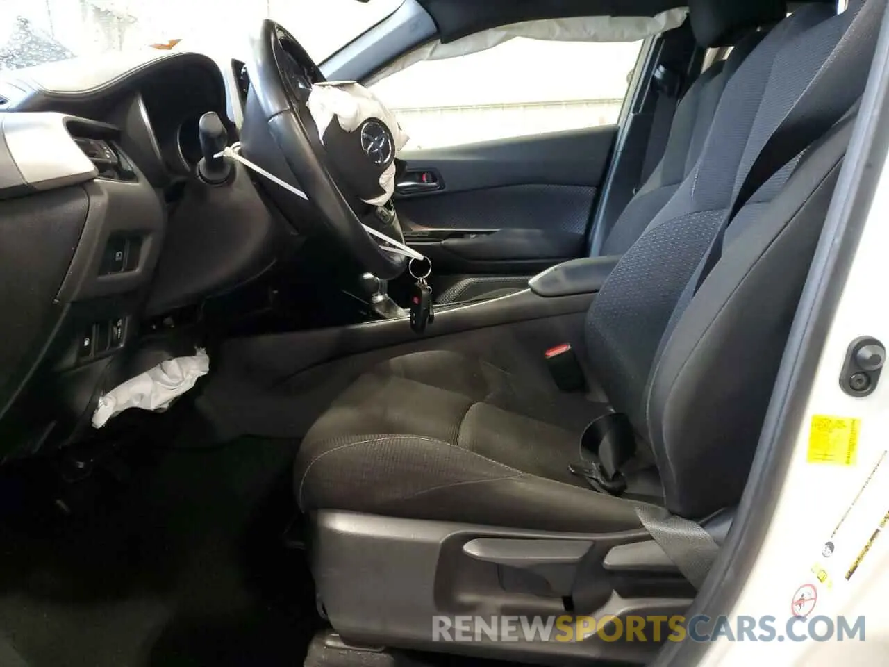 7 Photograph of a damaged car JTNKHMBX1K1039238 TOYOTA C-HR 2019