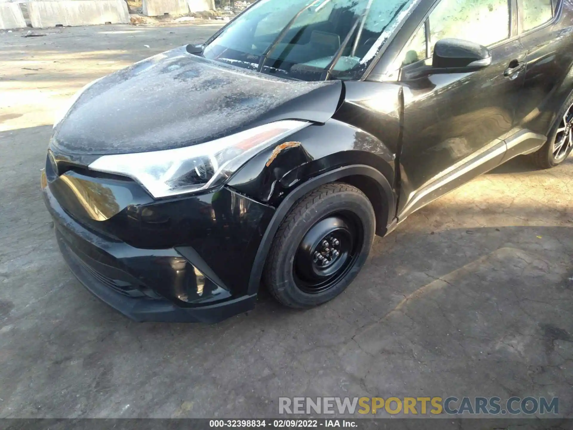 6 Photograph of a damaged car JTNKHMBX1K1042236 TOYOTA C-HR 2019