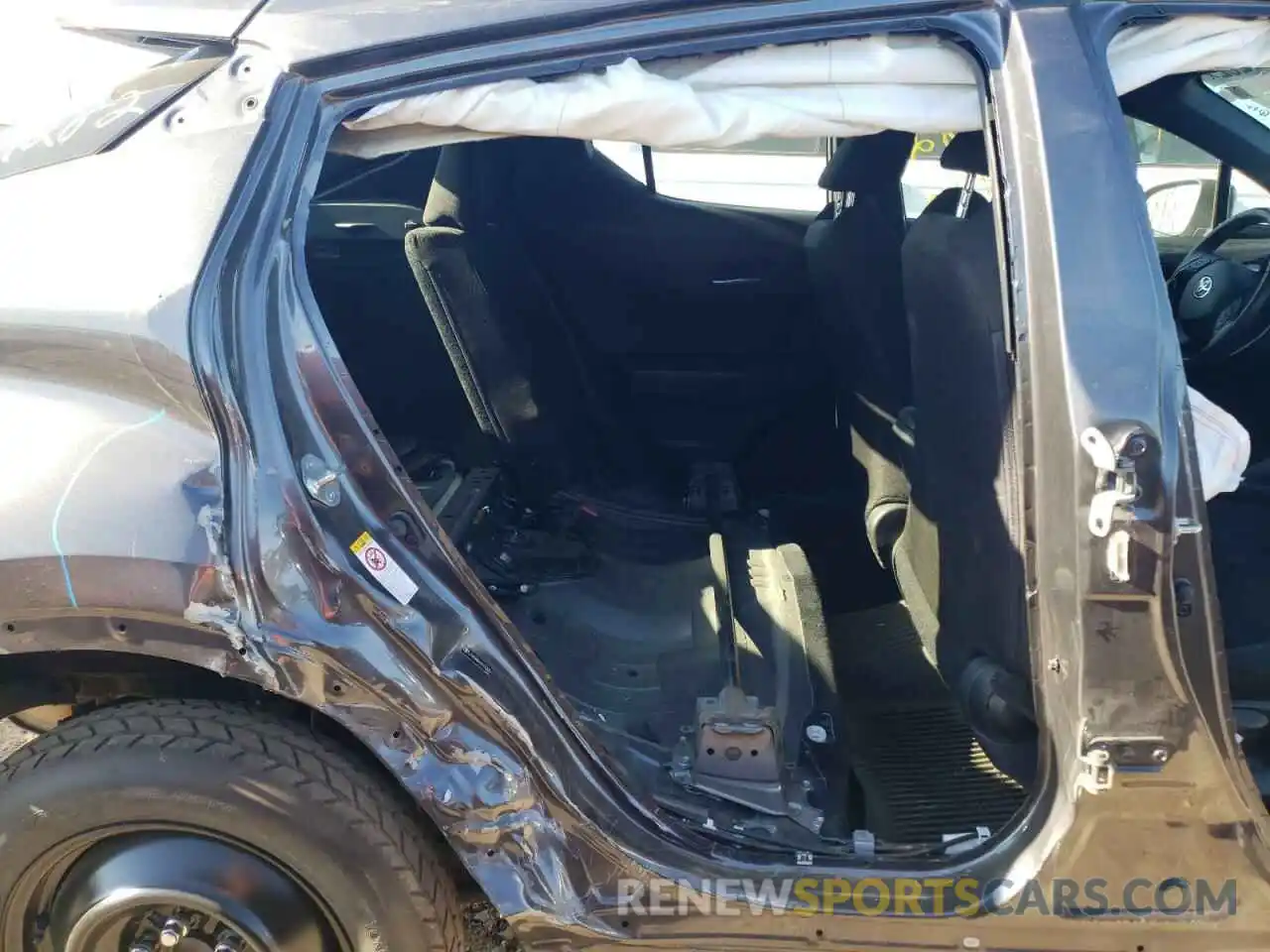 6 Photograph of a damaged car JTNKHMBX1K1053057 TOYOTA C-HR 2019