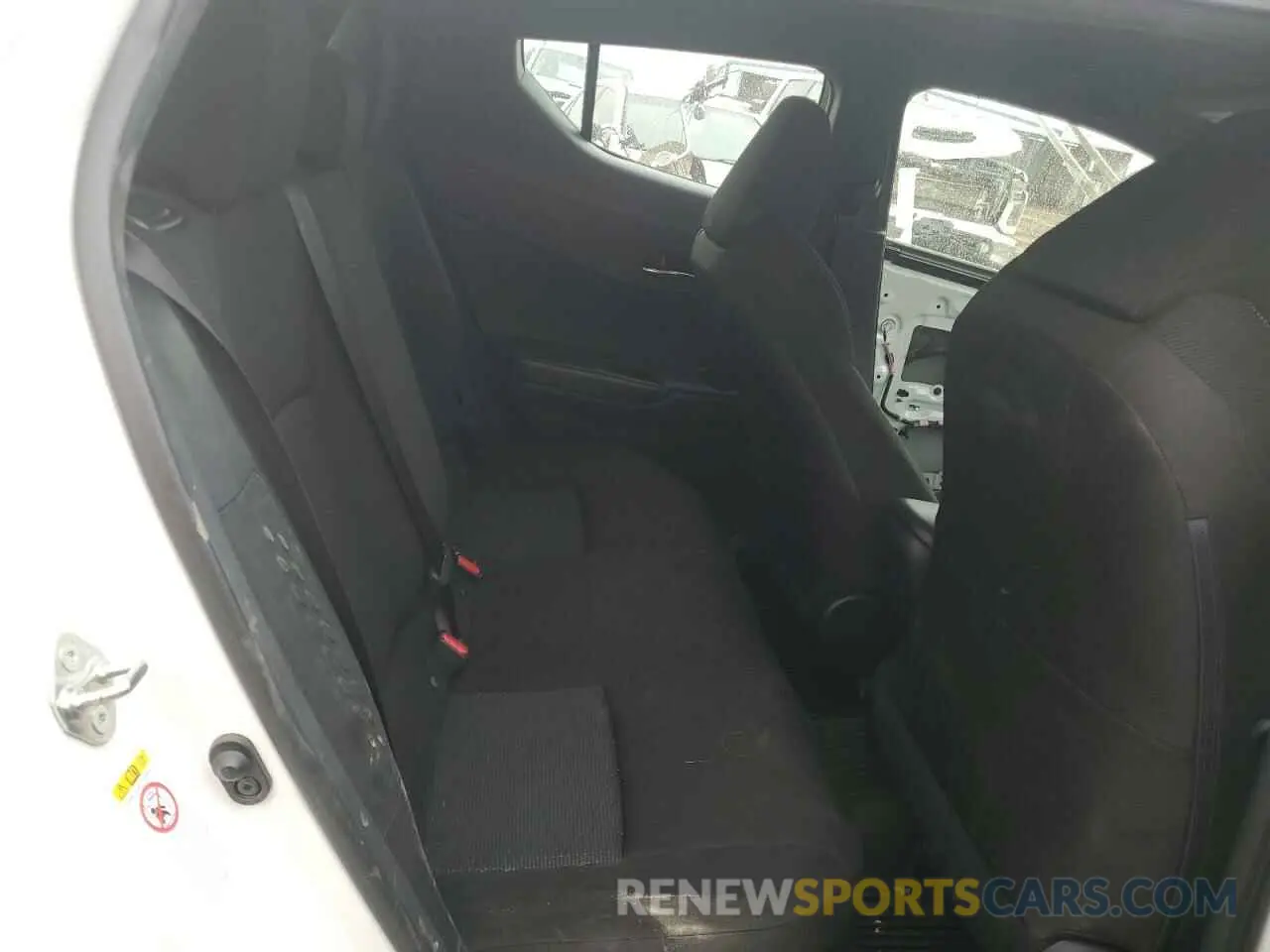 11 Photograph of a damaged car JTNKHMBX2K1013313 TOYOTA C-HR 2019