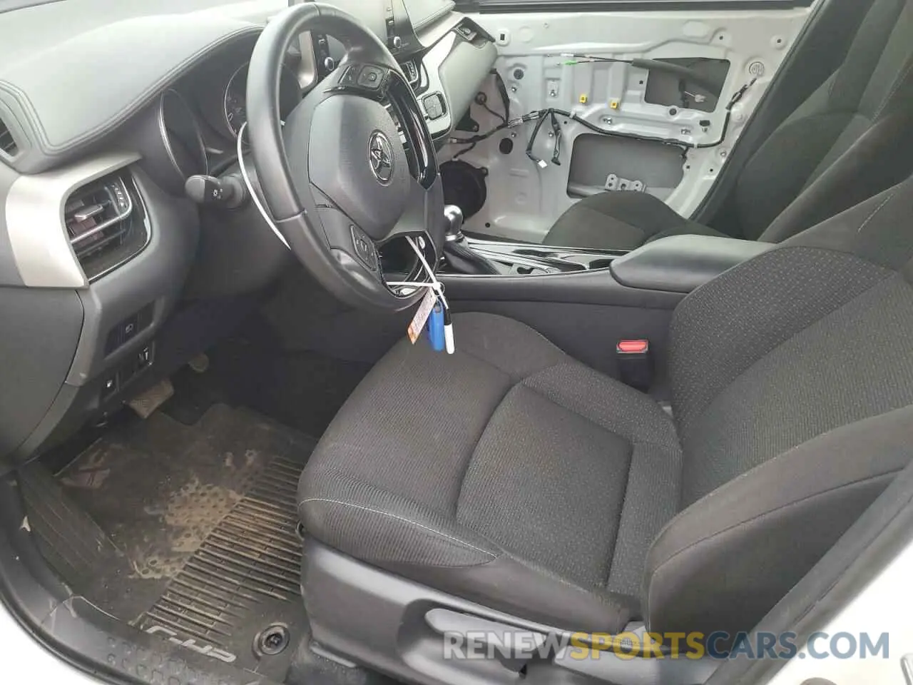 7 Photograph of a damaged car JTNKHMBX2K1013313 TOYOTA C-HR 2019