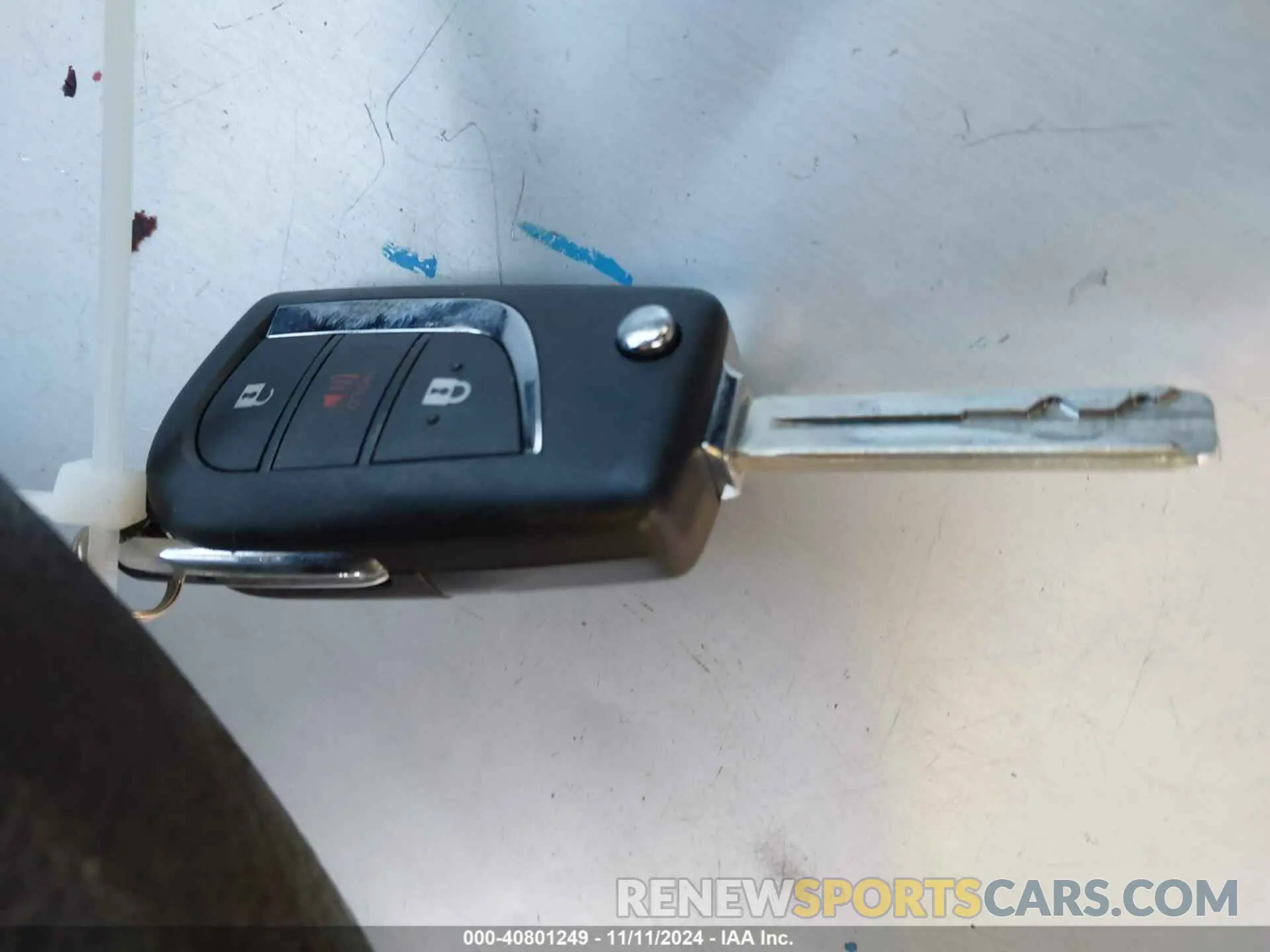 11 Photograph of a damaged car JTNKHMBX2K1019340 TOYOTA C-HR 2019