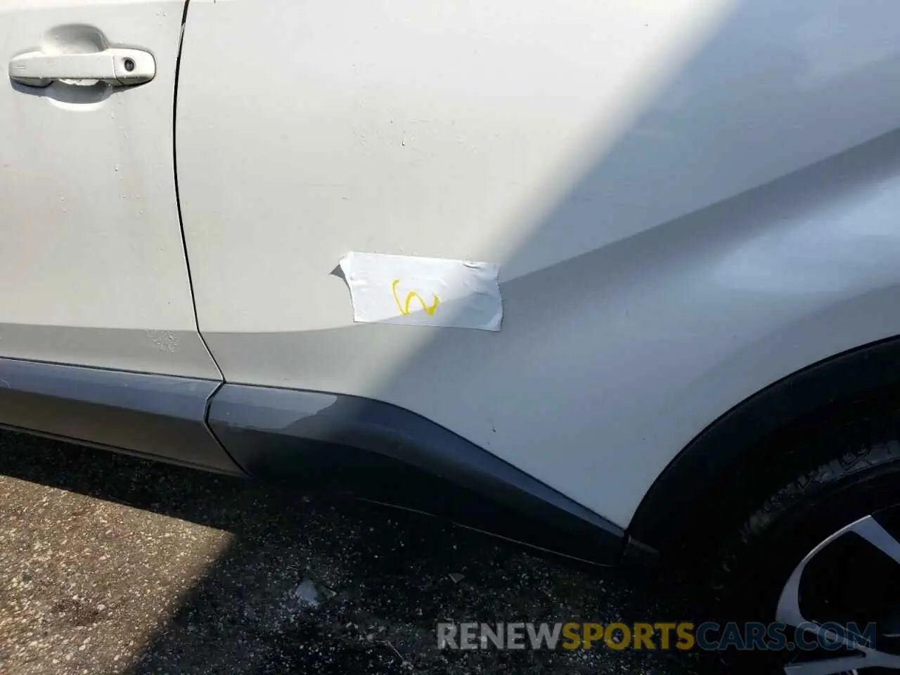 13 Photograph of a damaged car JTNKHMBX2K1021928 TOYOTA C-HR 2019