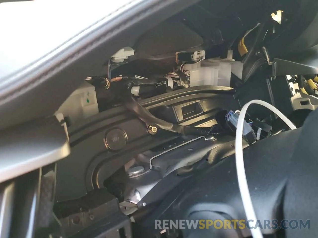9 Photograph of a damaged car JTNKHMBX2K1022187 TOYOTA C-HR 2019