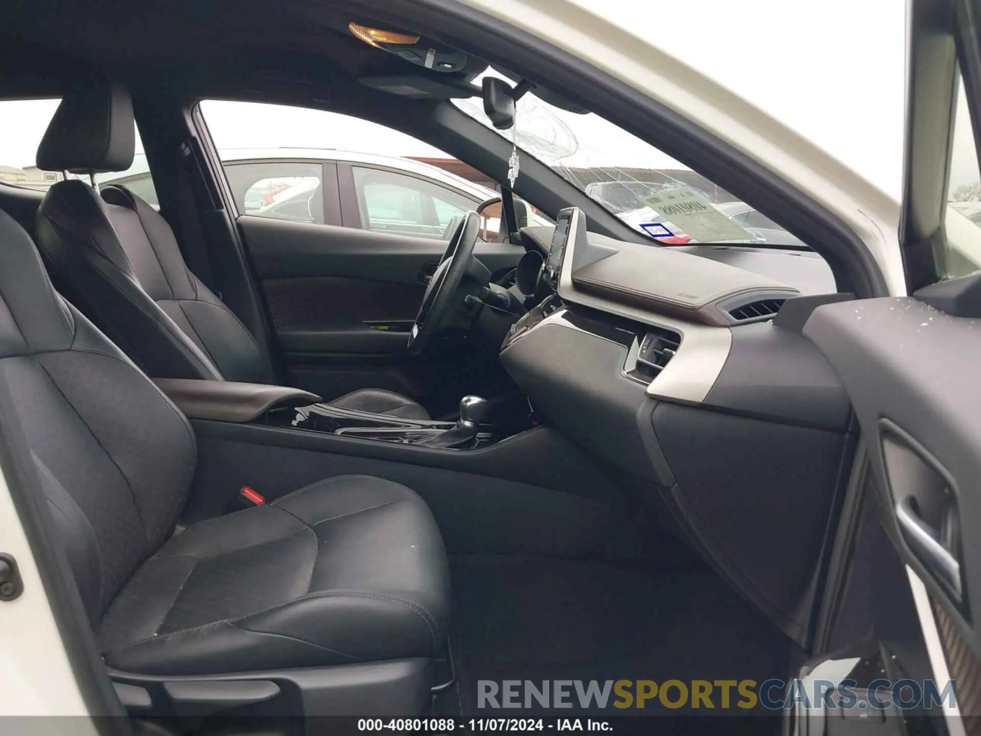 5 Photograph of a damaged car JTNKHMBX2K1032623 TOYOTA C-HR 2019