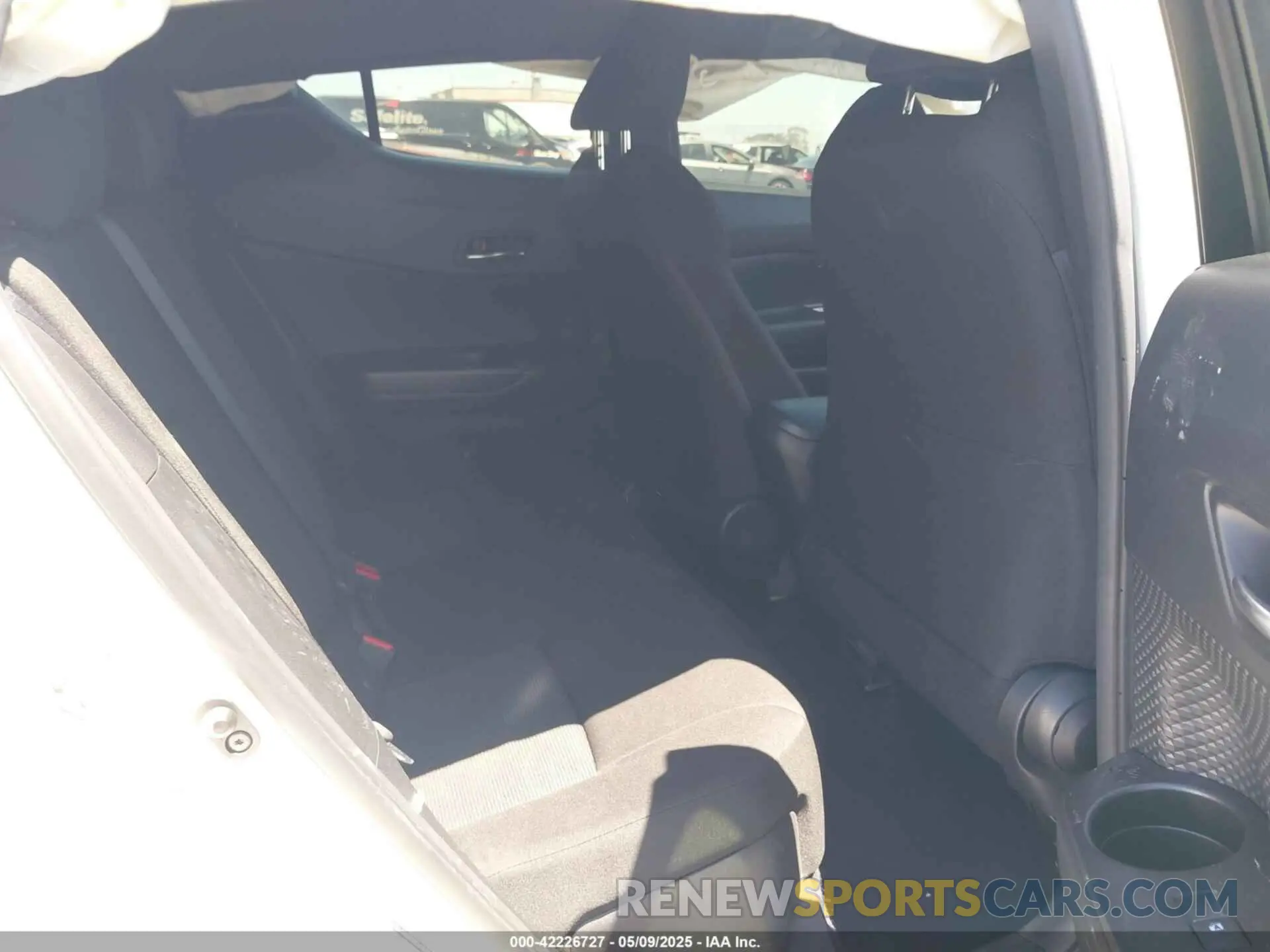 8 Photograph of a damaged car JTNKHMBX2K1049065 TOYOTA C-HR 2019